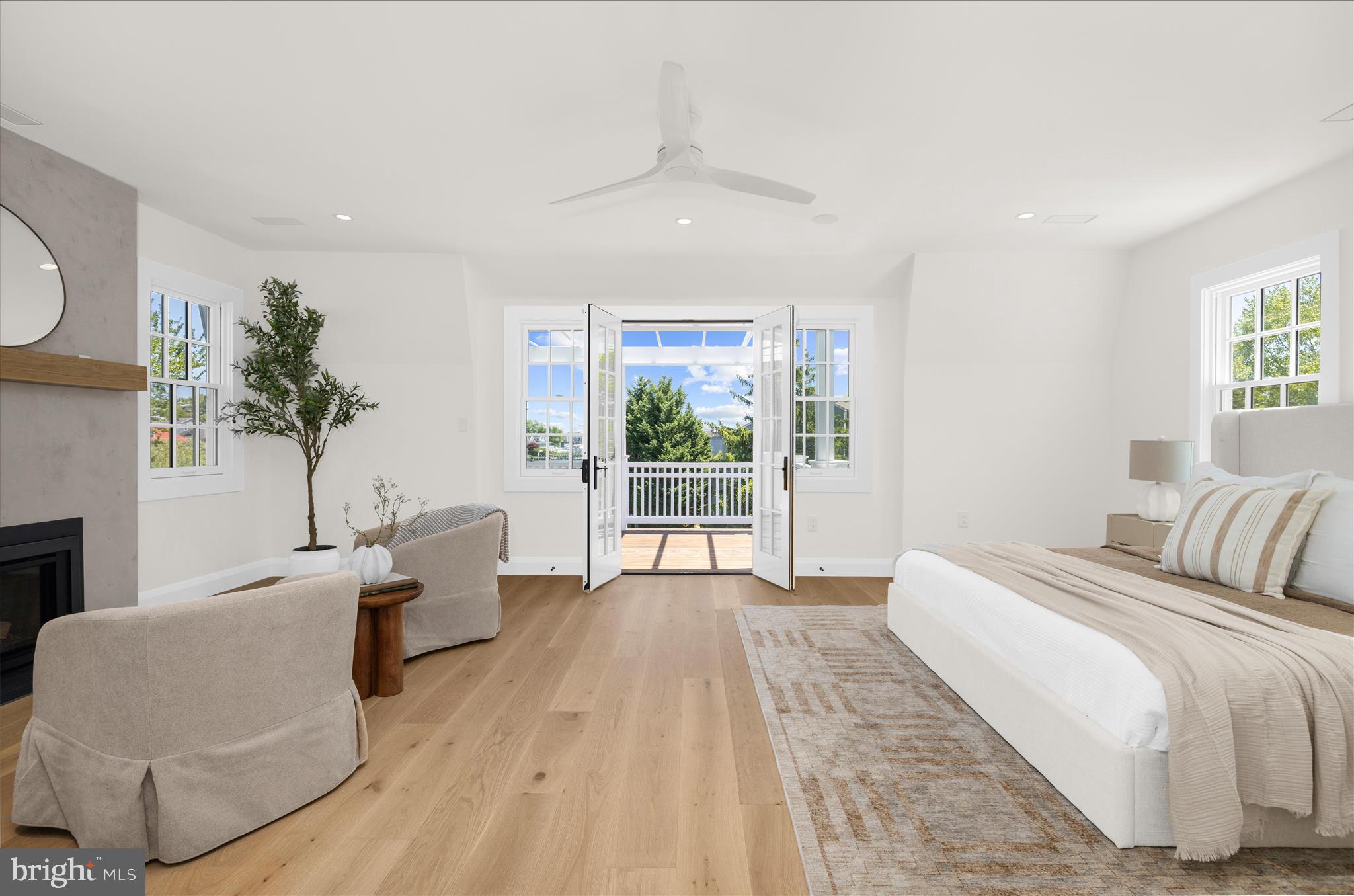 MURRAY HILL - Residential
