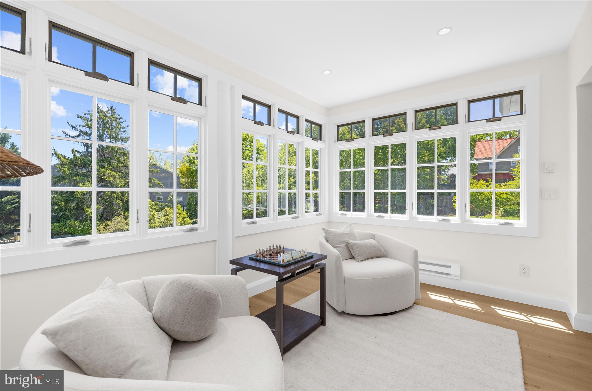 MURRAY HILL - Residential
