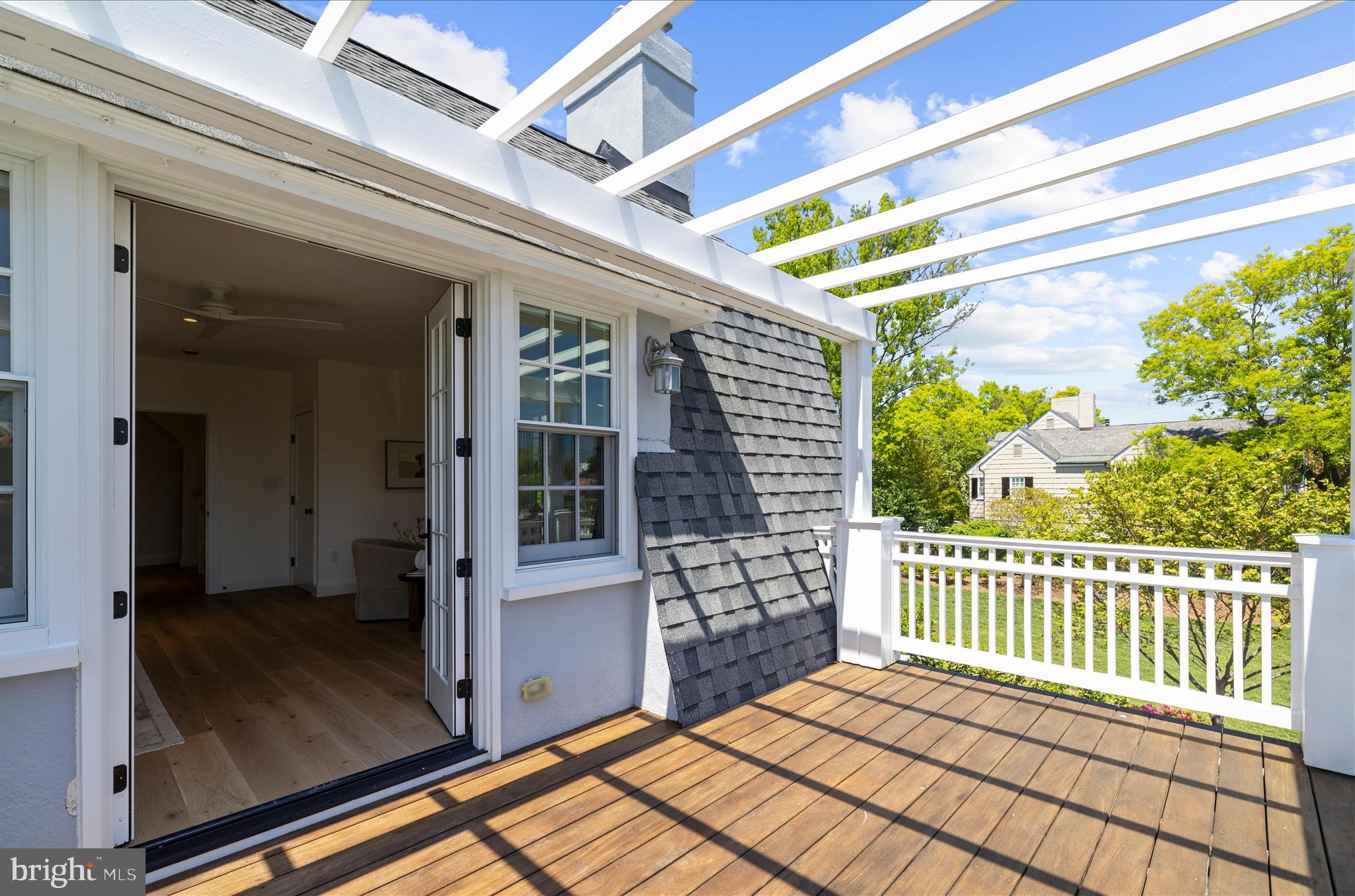 MURRAY HILL - Residential