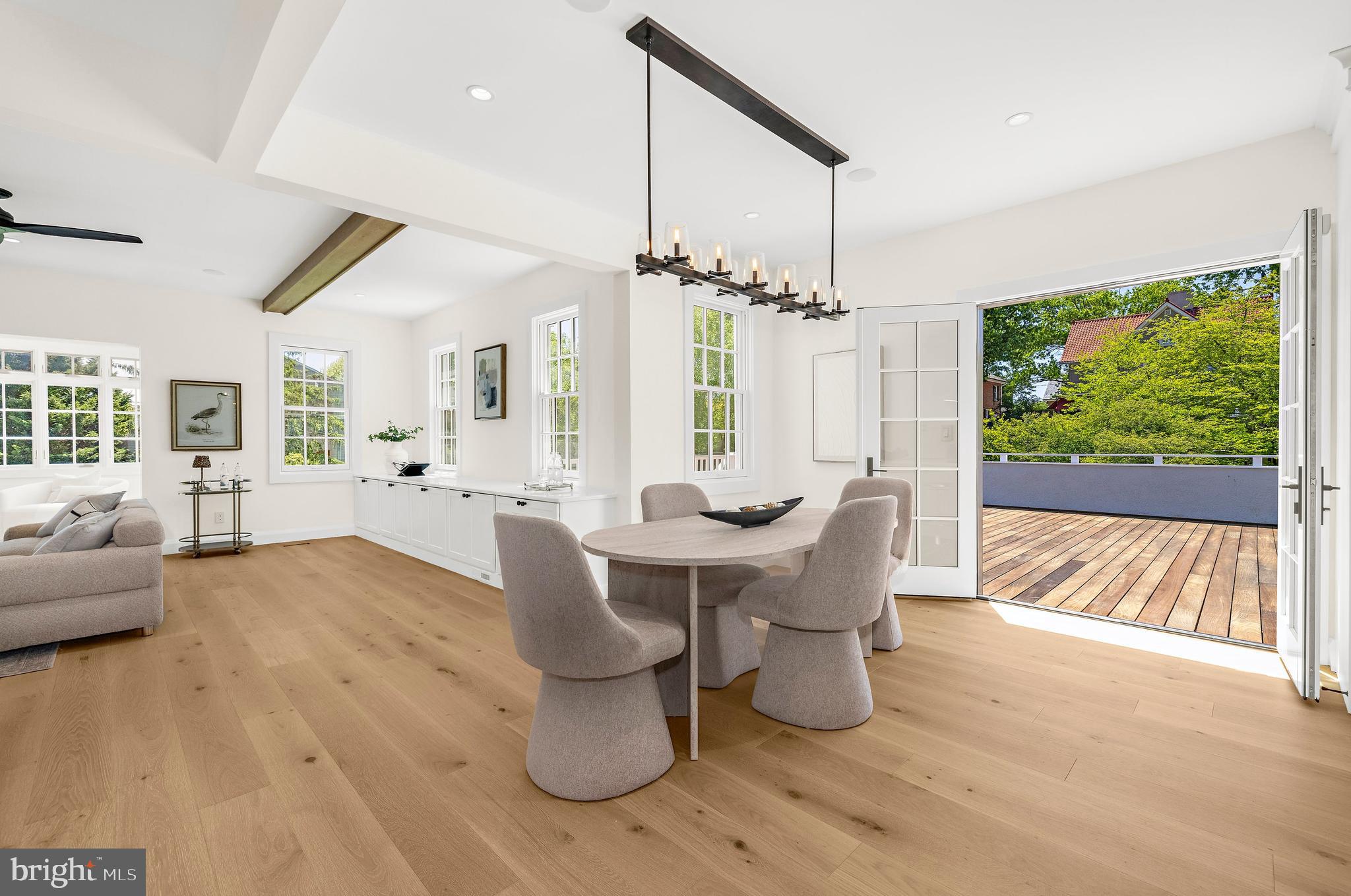 MURRAY HILL - Residential