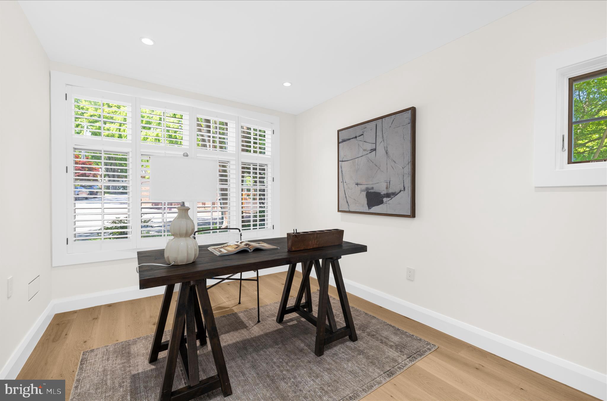 MURRAY HILL - Residential