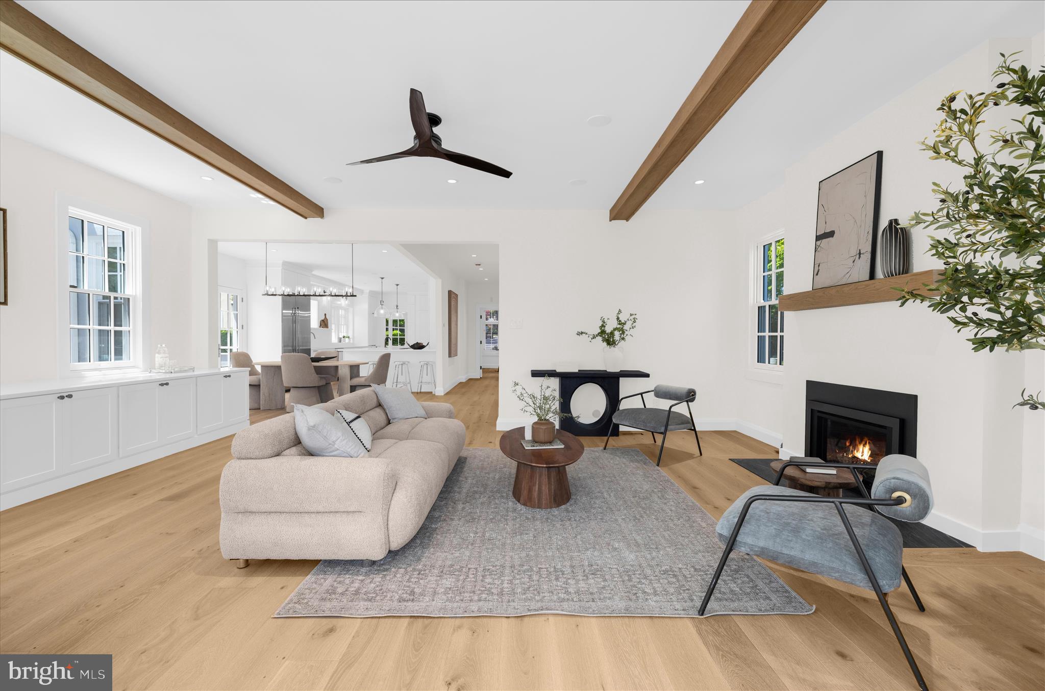 MURRAY HILL - Residential