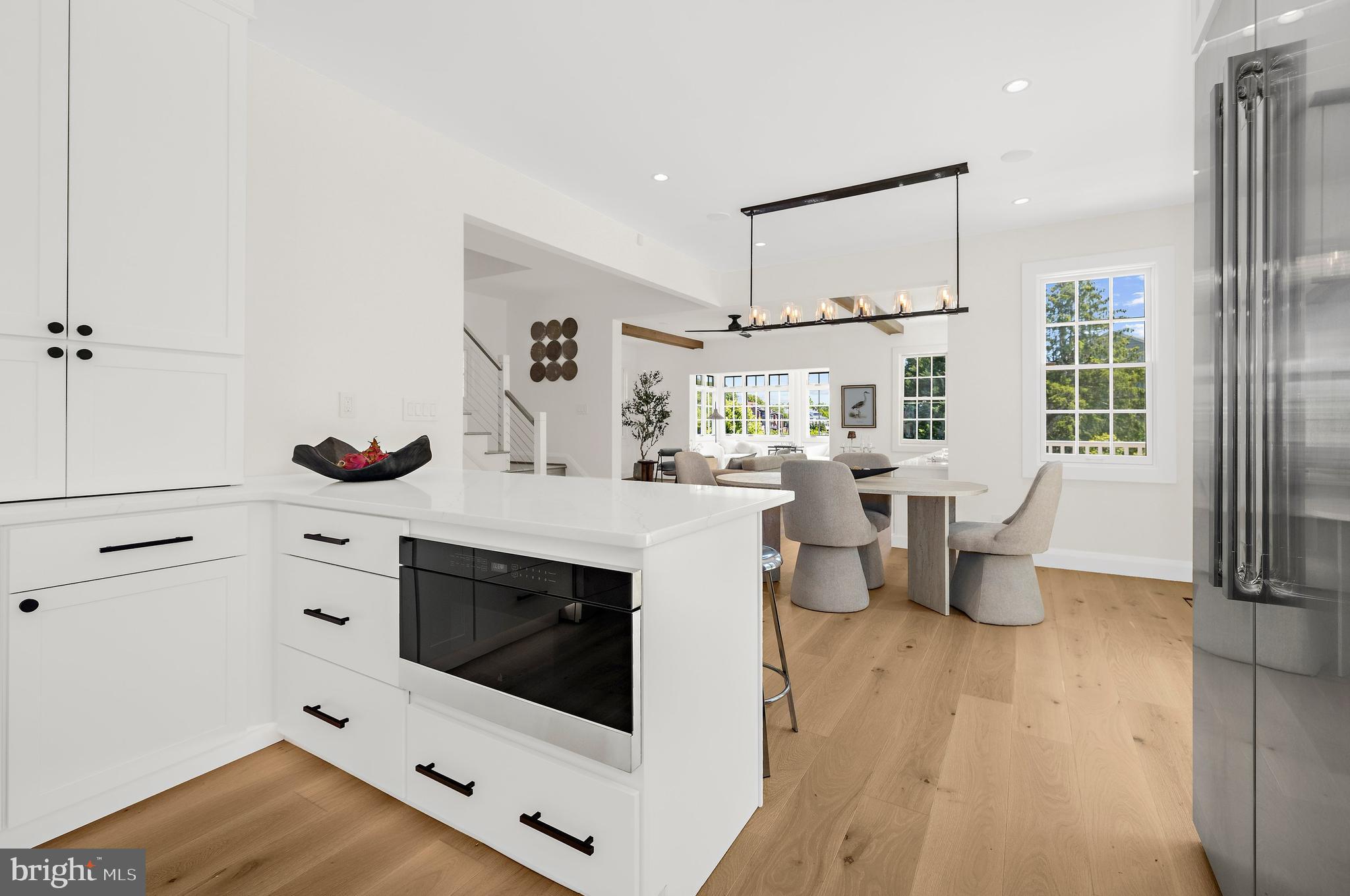 MURRAY HILL - Residential