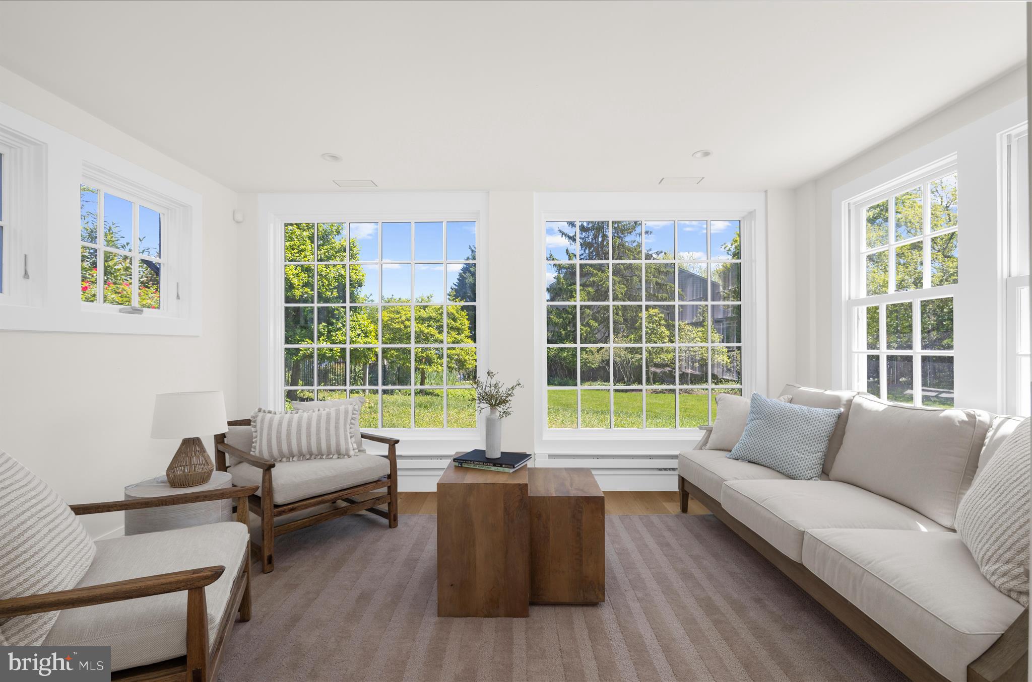 MURRAY HILL - Residential