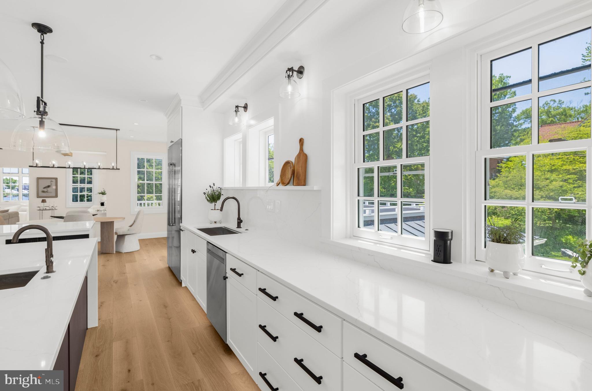 MURRAY HILL - Residential