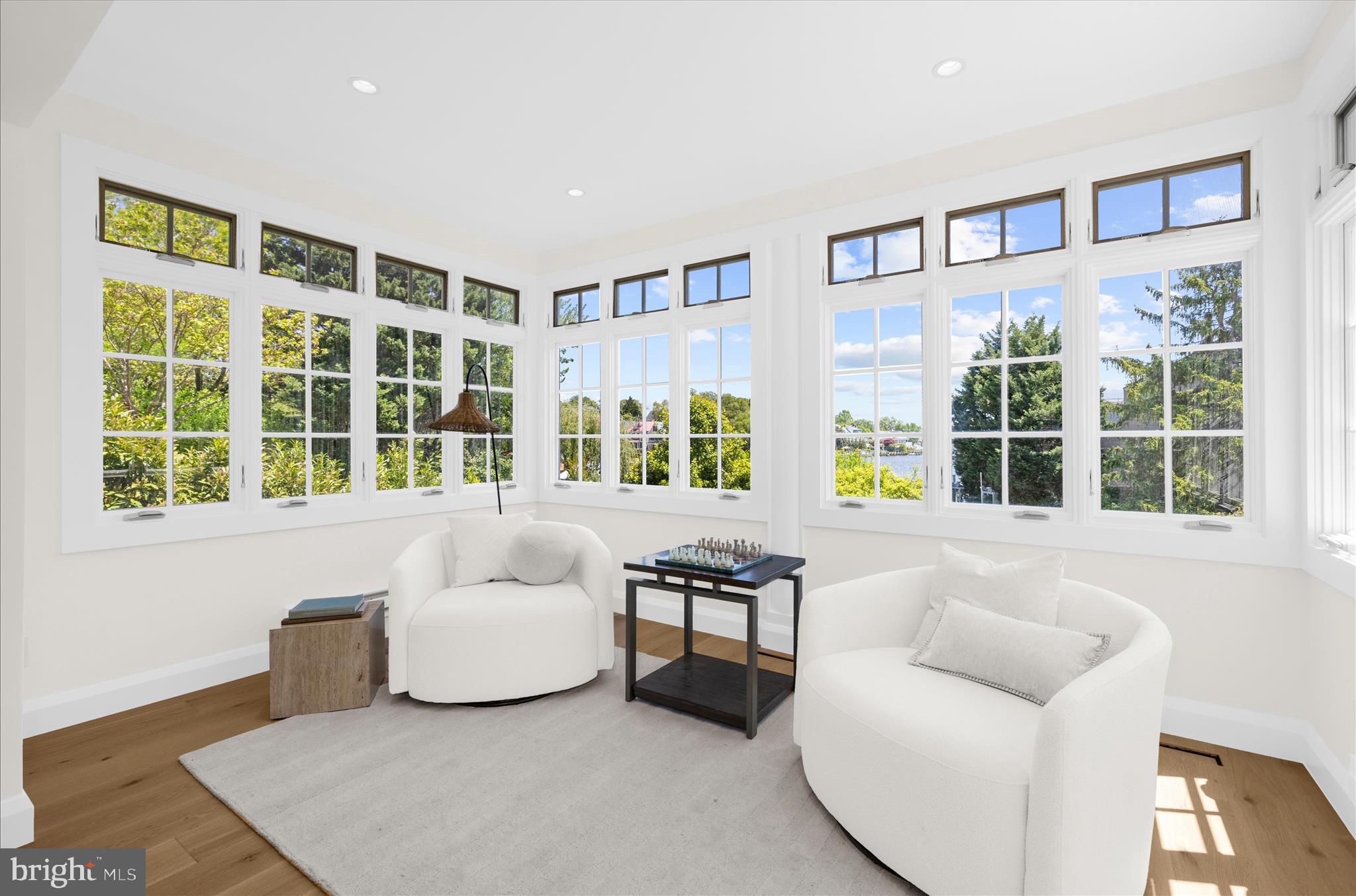 MURRAY HILL - Residential