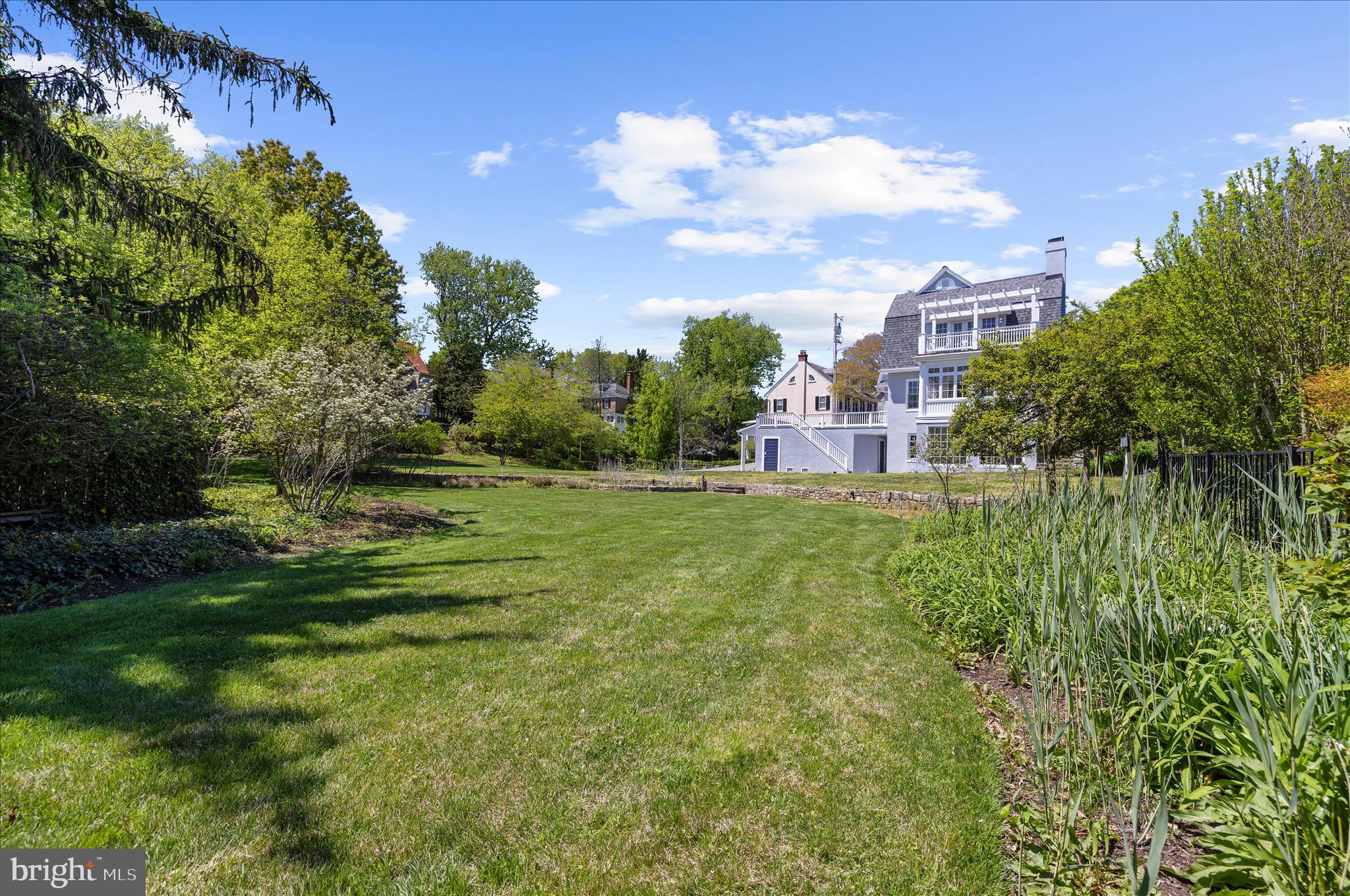 MURRAY HILL - Residential