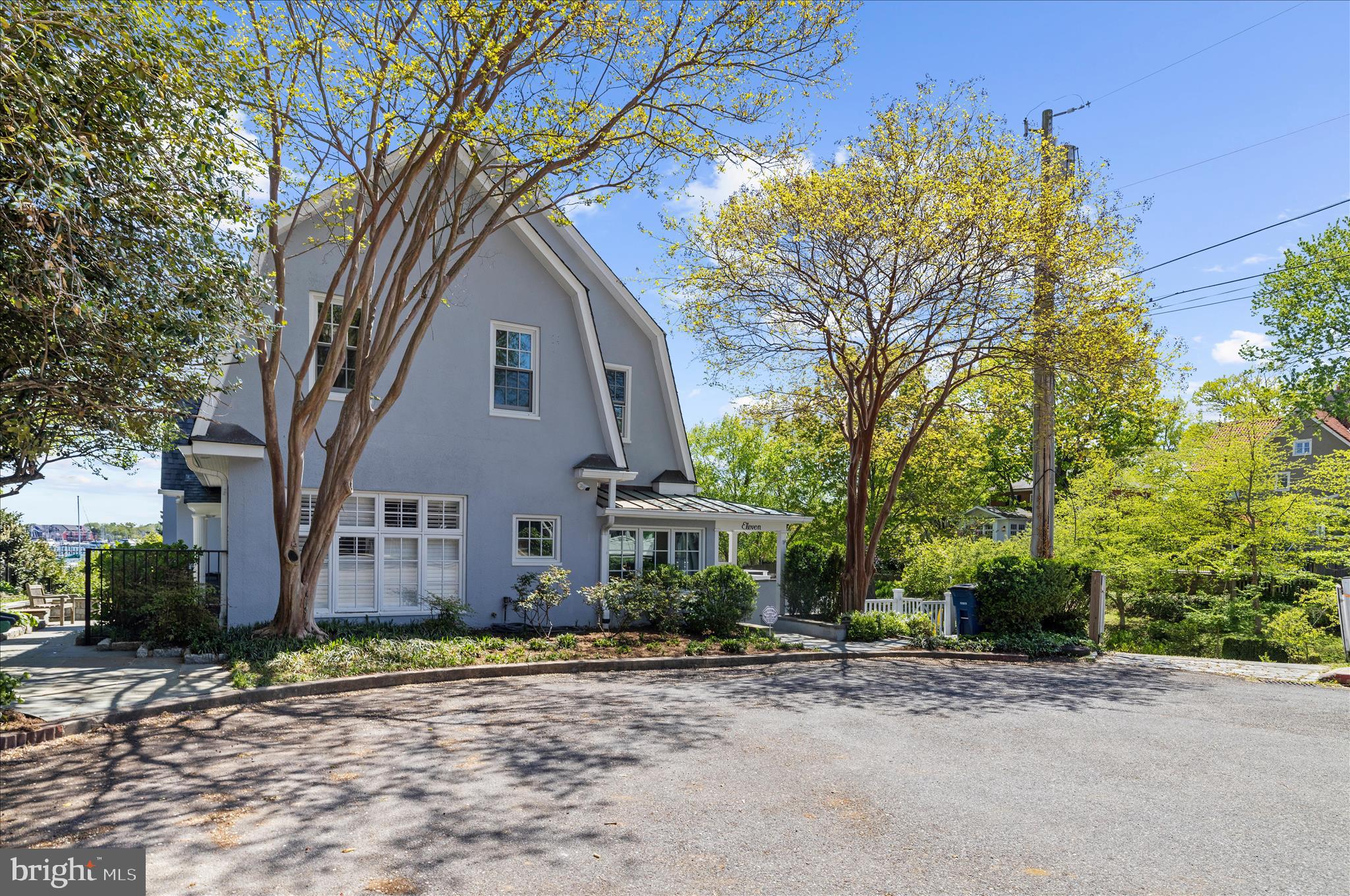 MURRAY HILL - Residential