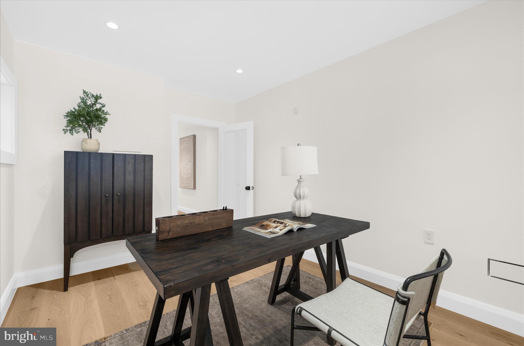 MURRAY HILL - Residential