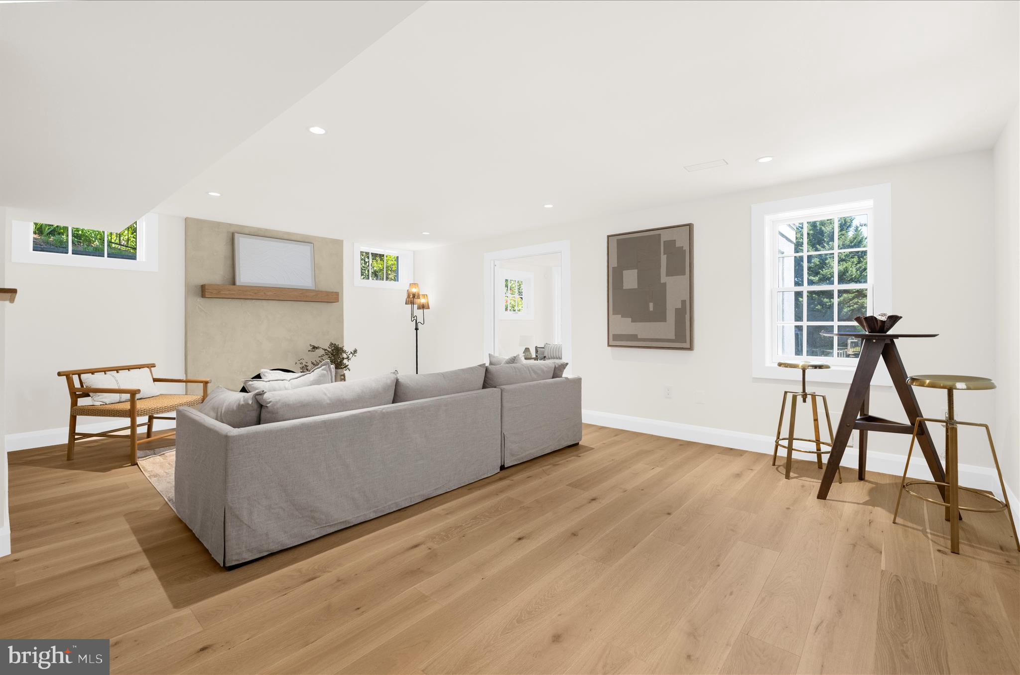 MURRAY HILL - Residential