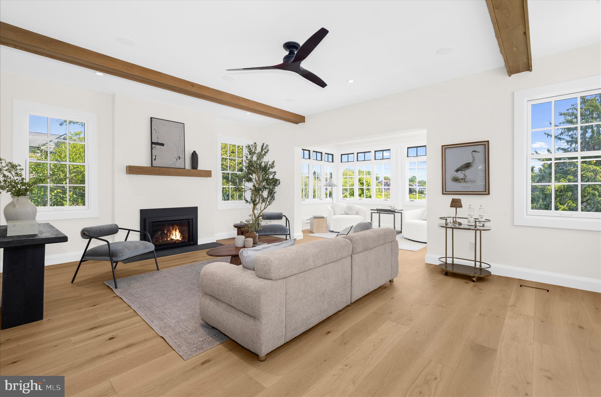 MURRAY HILL - Residential