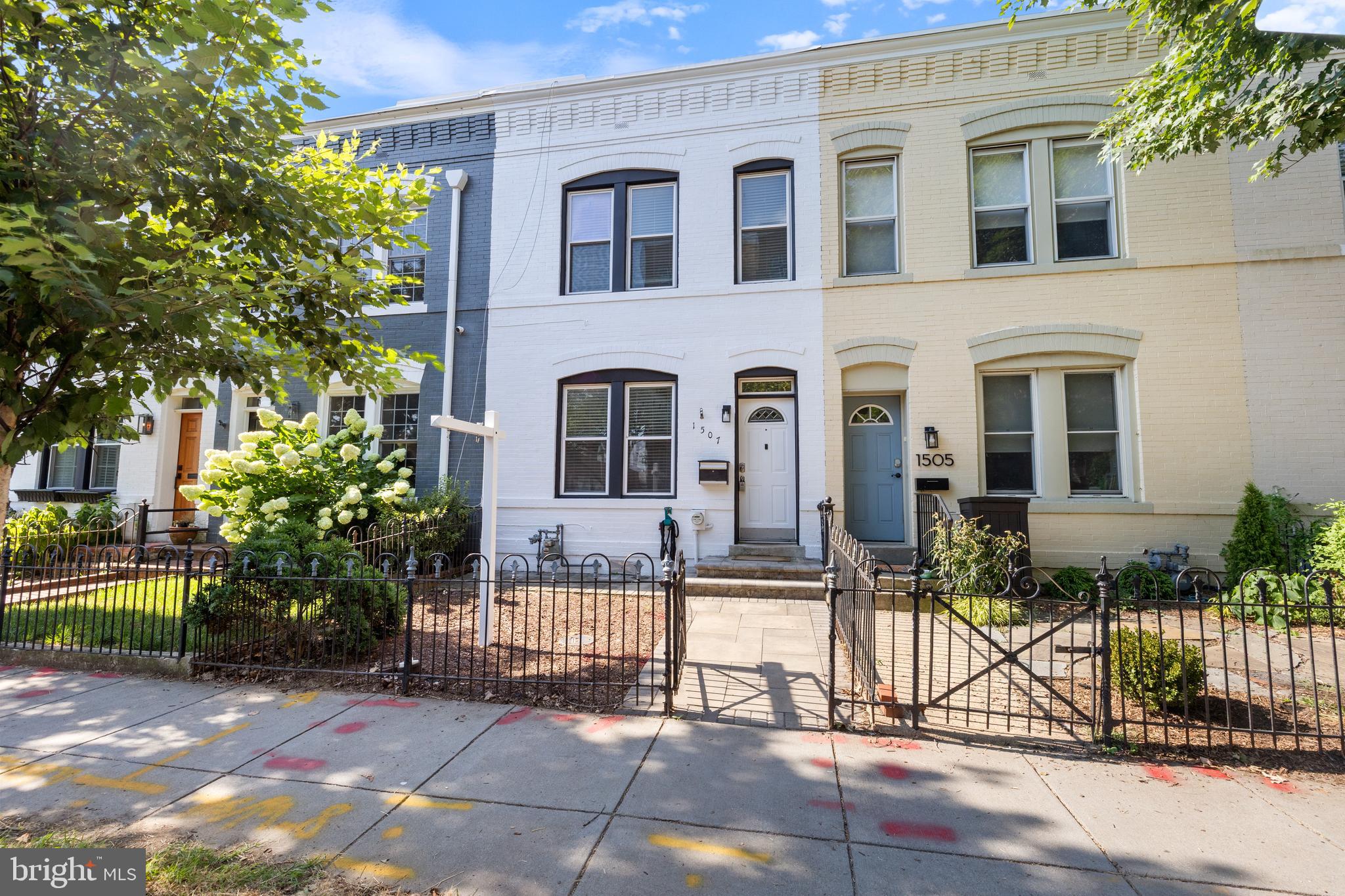 1507 C STREET SE