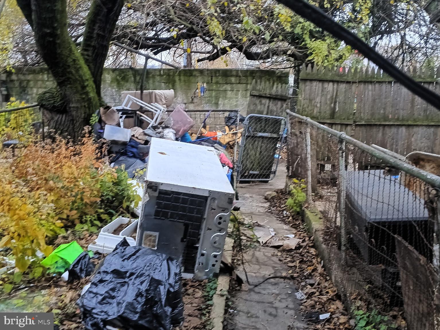 BOOTH-BOYD - Residential