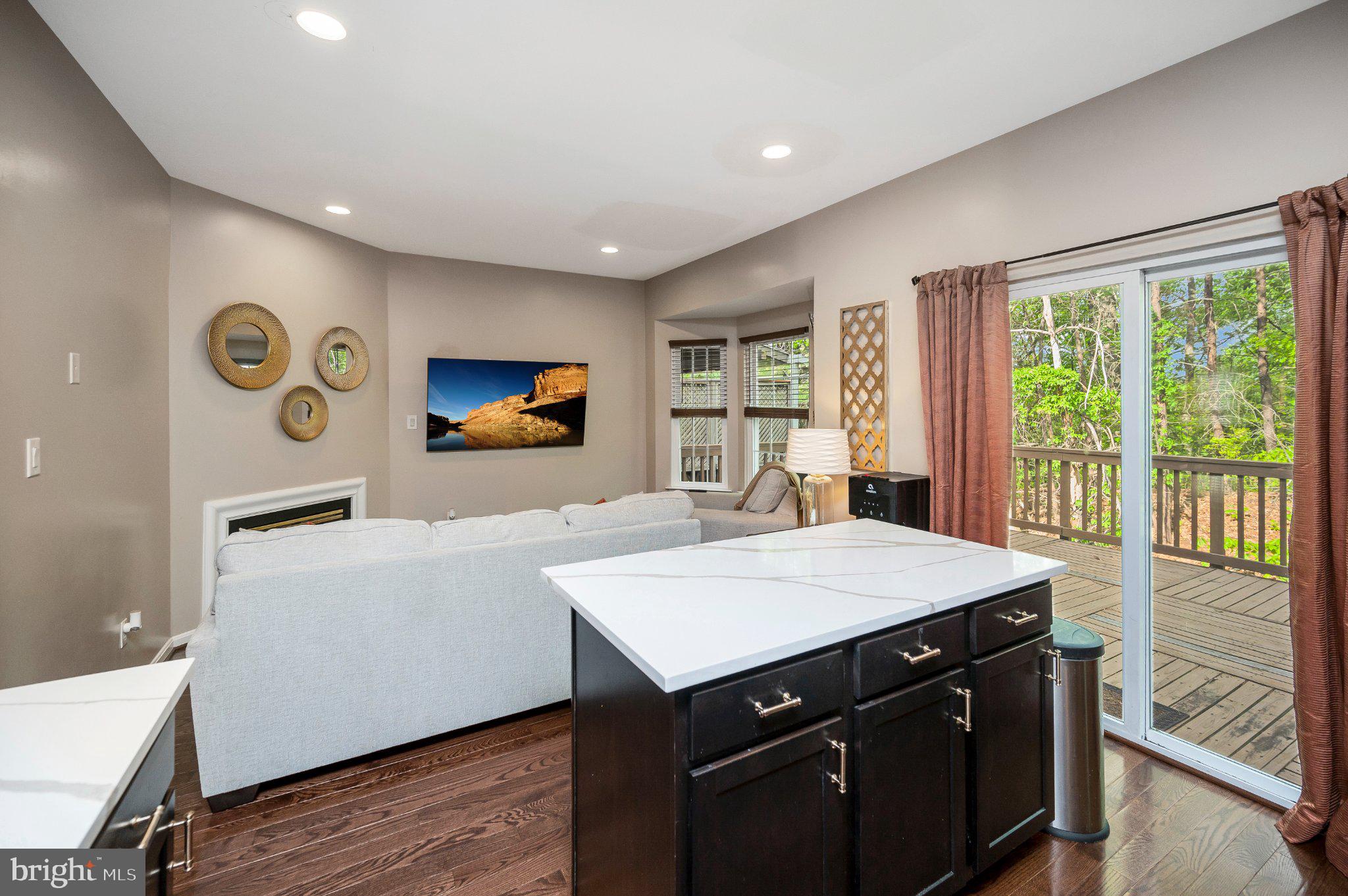 WAYSIDE VILLAGE - Residential