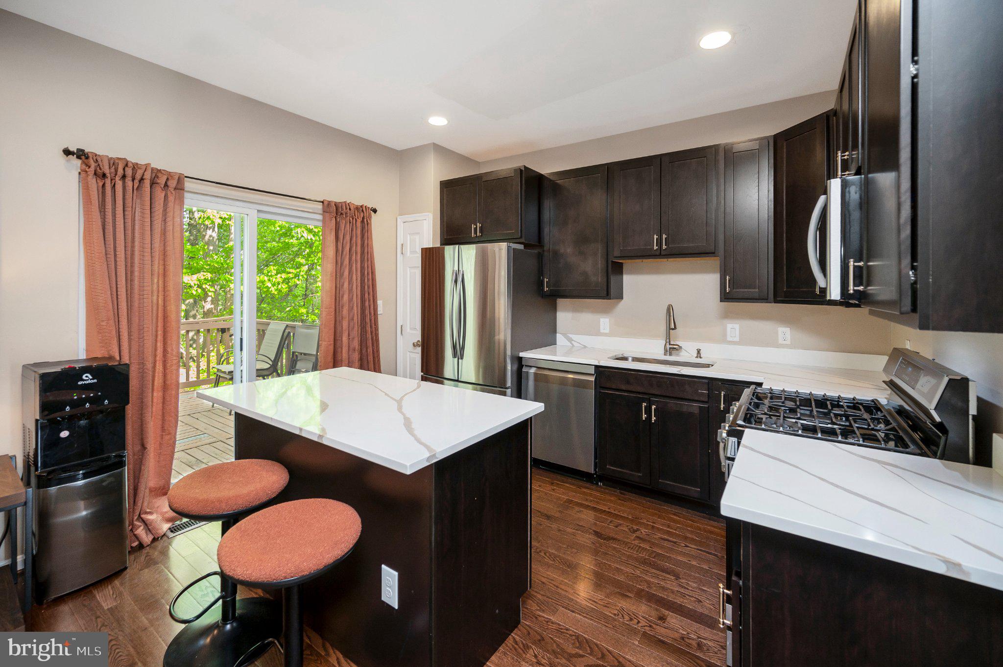 WAYSIDE VILLAGE - Residential