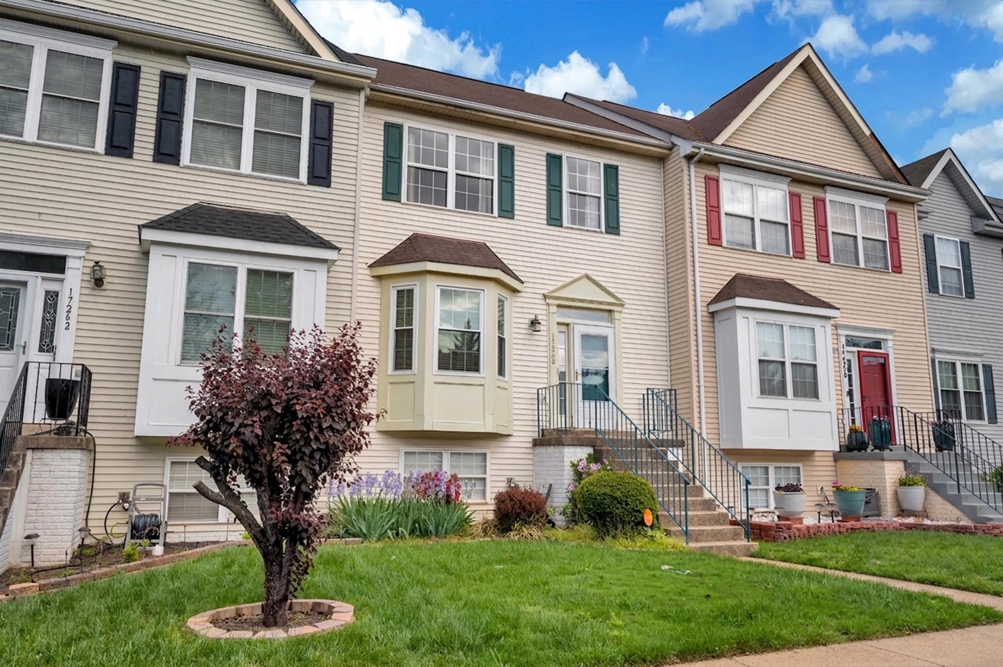 WAYSIDE VILLAGE - Residential