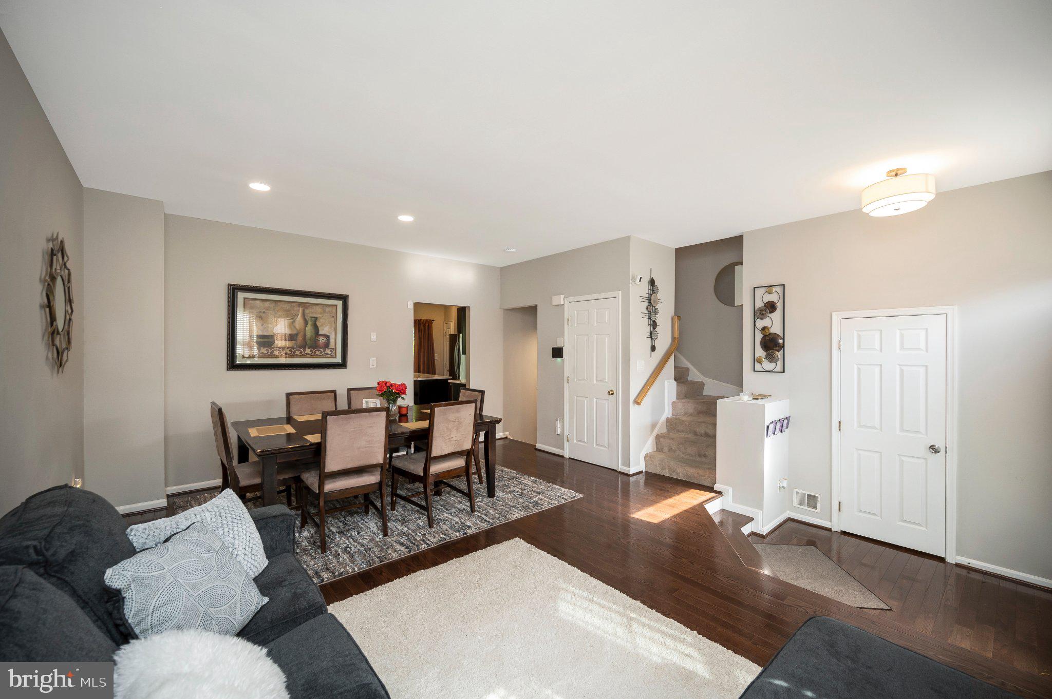 WAYSIDE VILLAGE - Residential