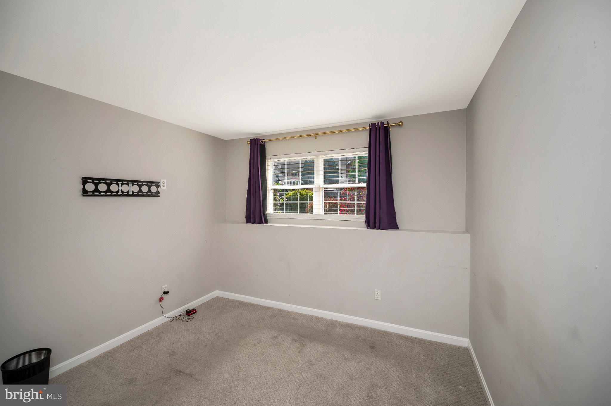 WAYSIDE VILLAGE - Residential