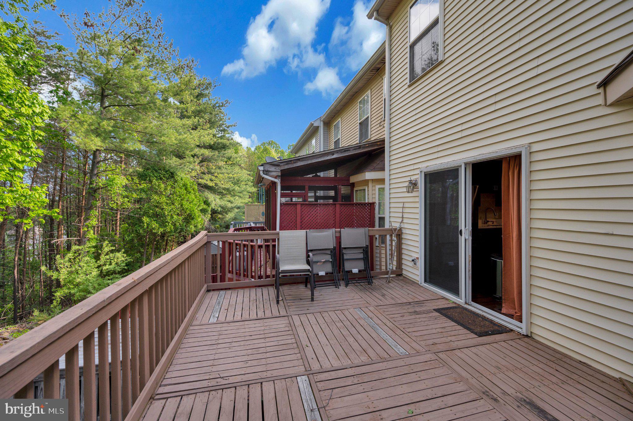 WAYSIDE VILLAGE - Residential