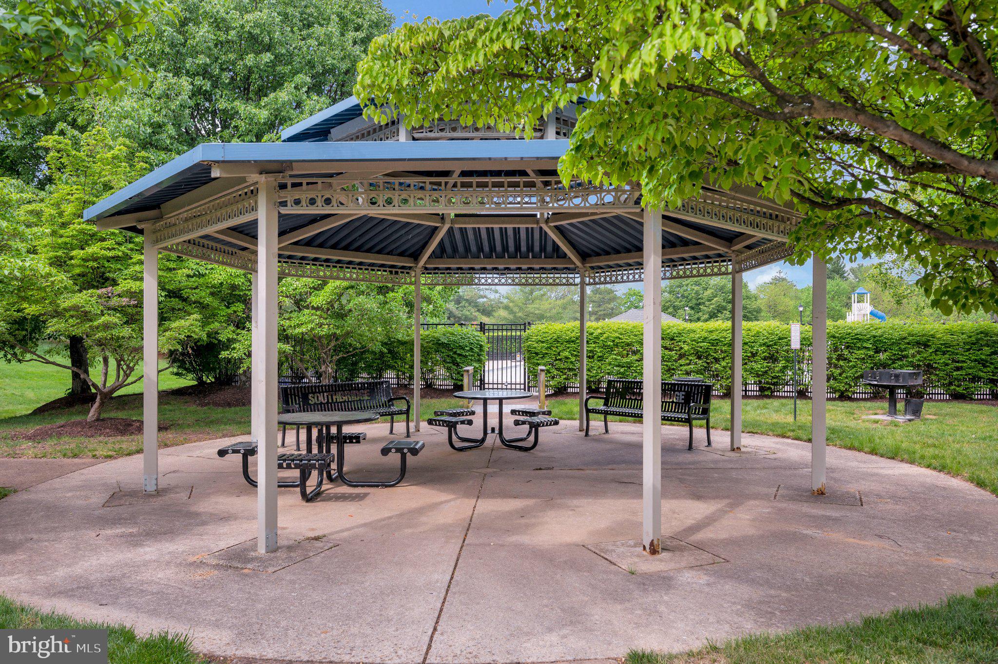 WAYSIDE VILLAGE - Residential