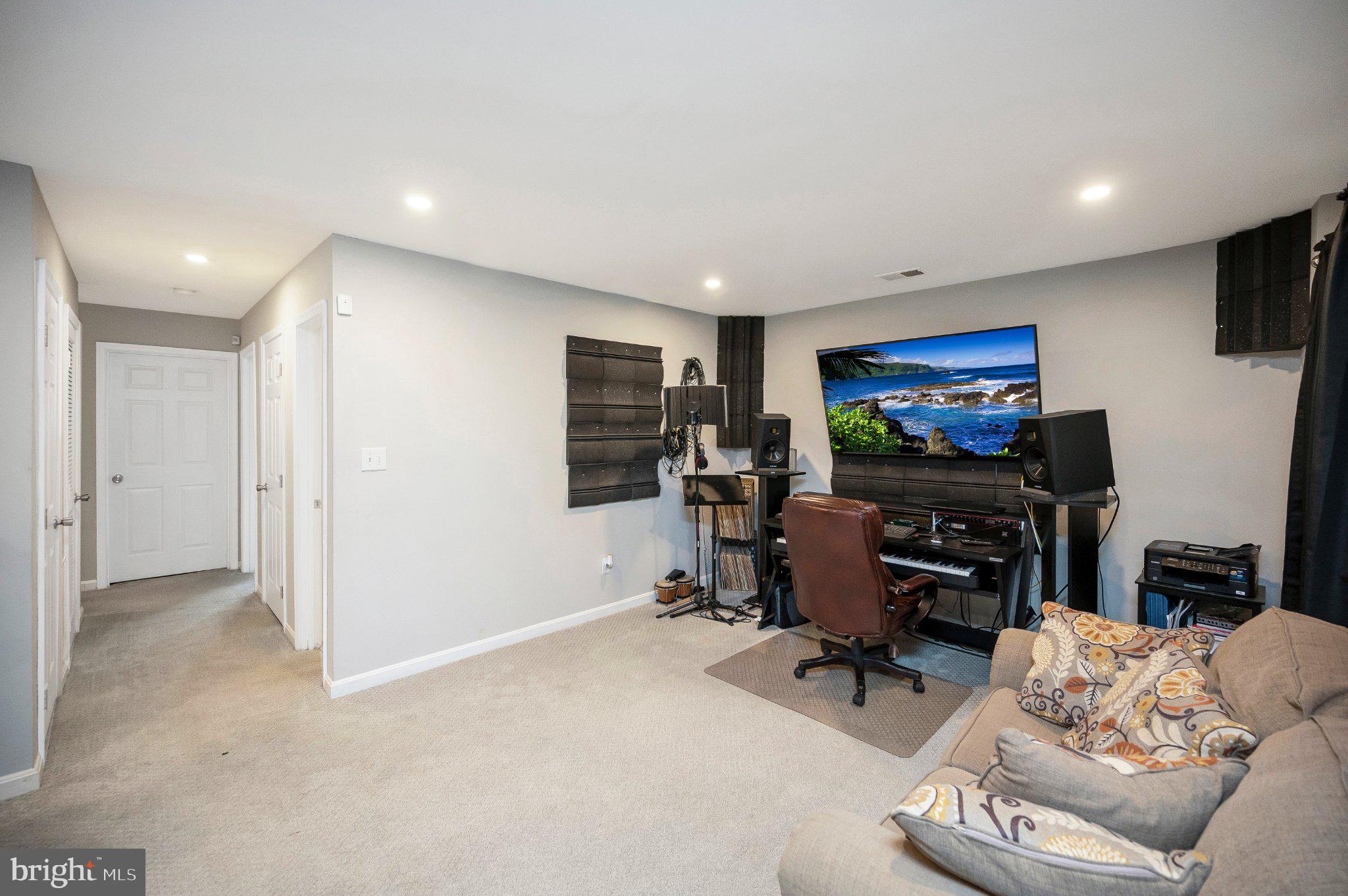 WAYSIDE VILLAGE - Residential