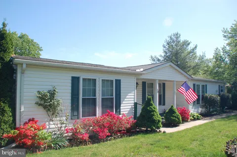 18 Asheton Lane, Souderton, PA MLS: PAMC2139200