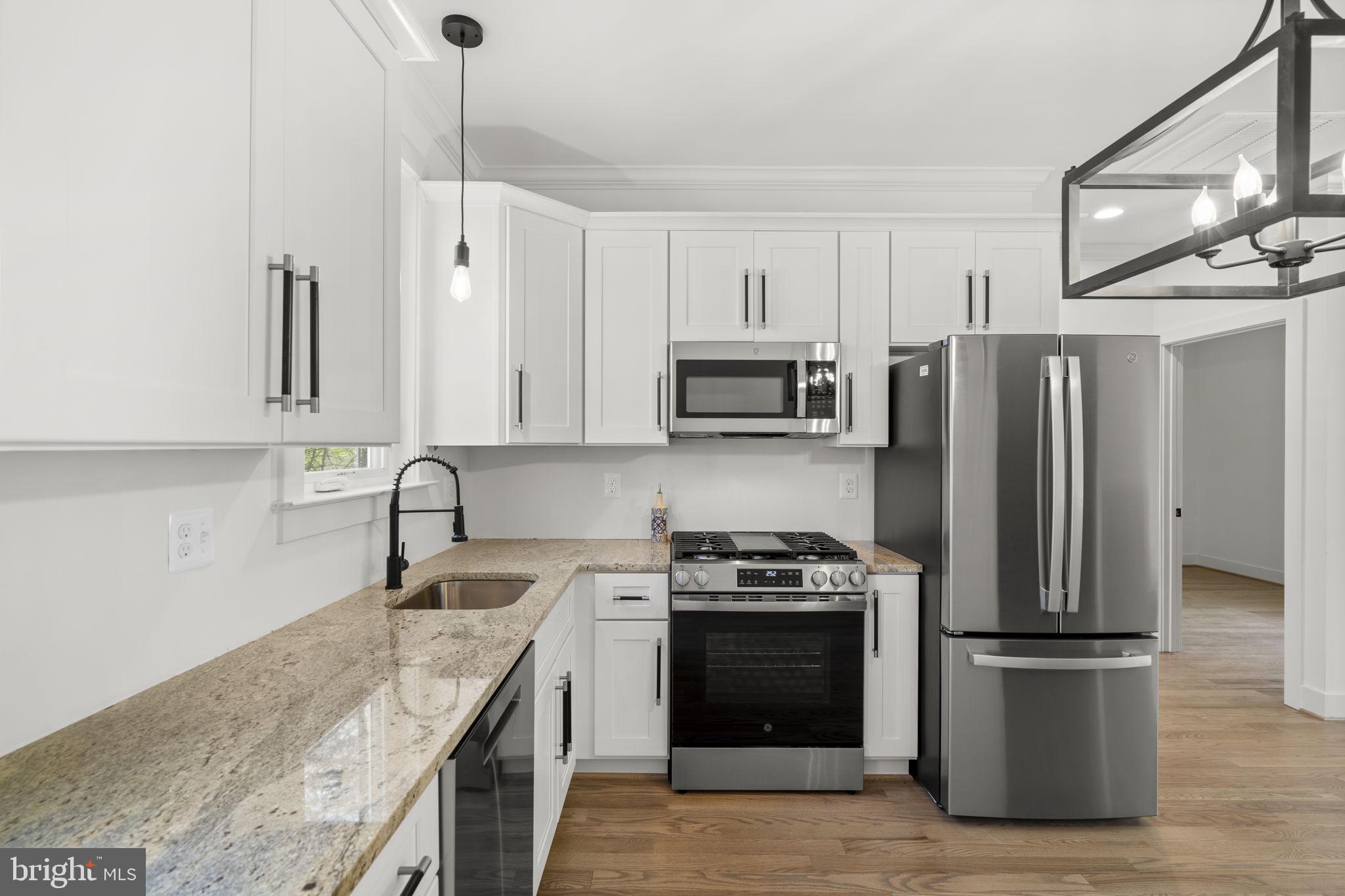 BRADDOCK HEIGHTS - Residential