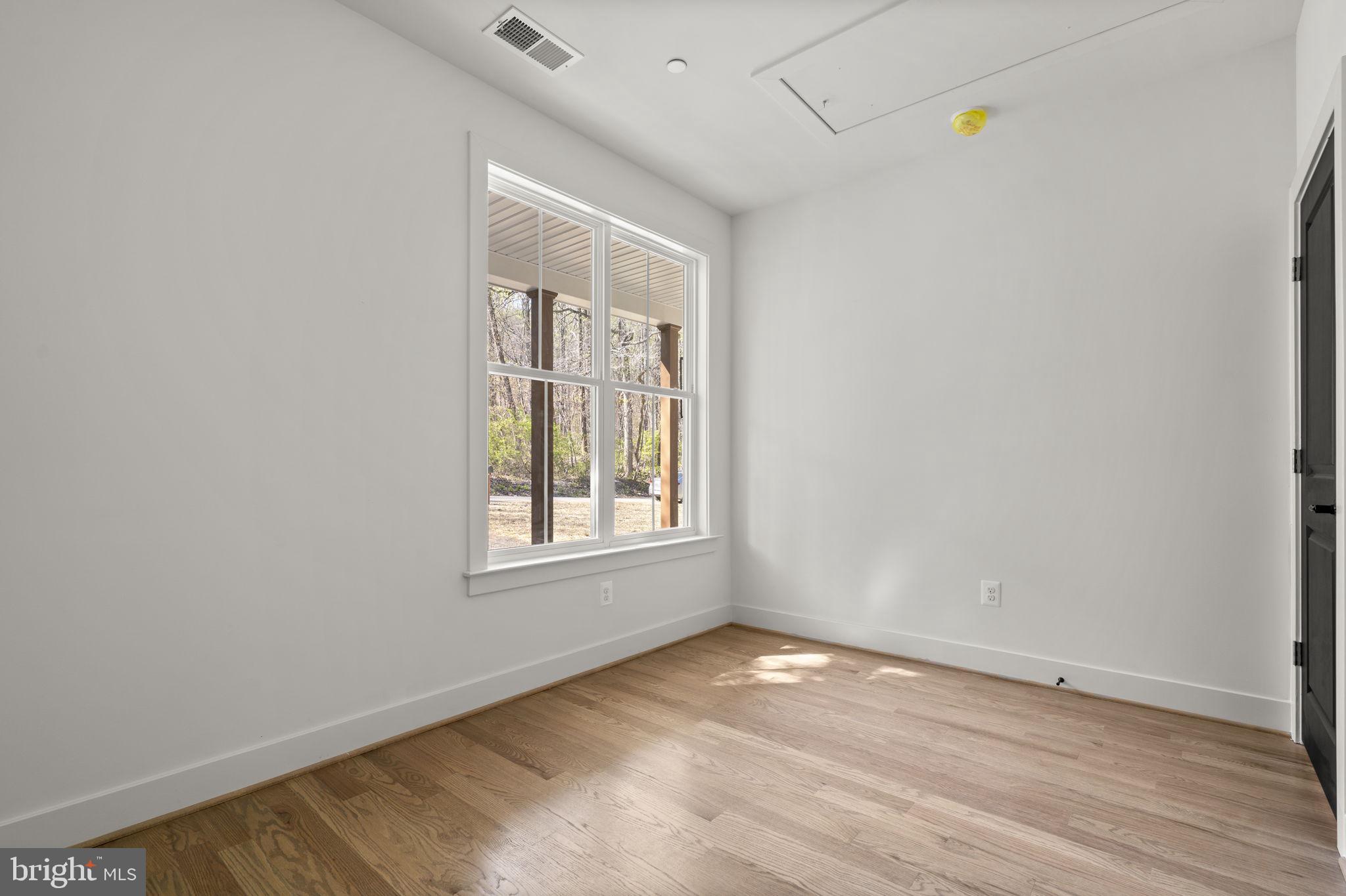 BRADDOCK HEIGHTS - Residential