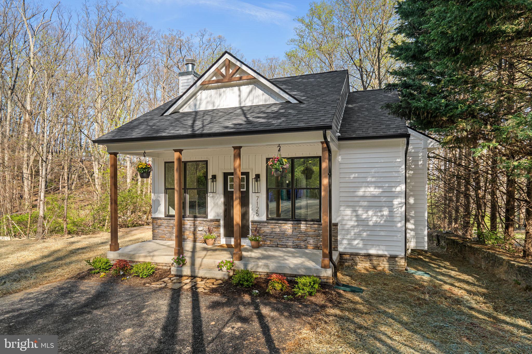 BRADDOCK HEIGHTS - Residential