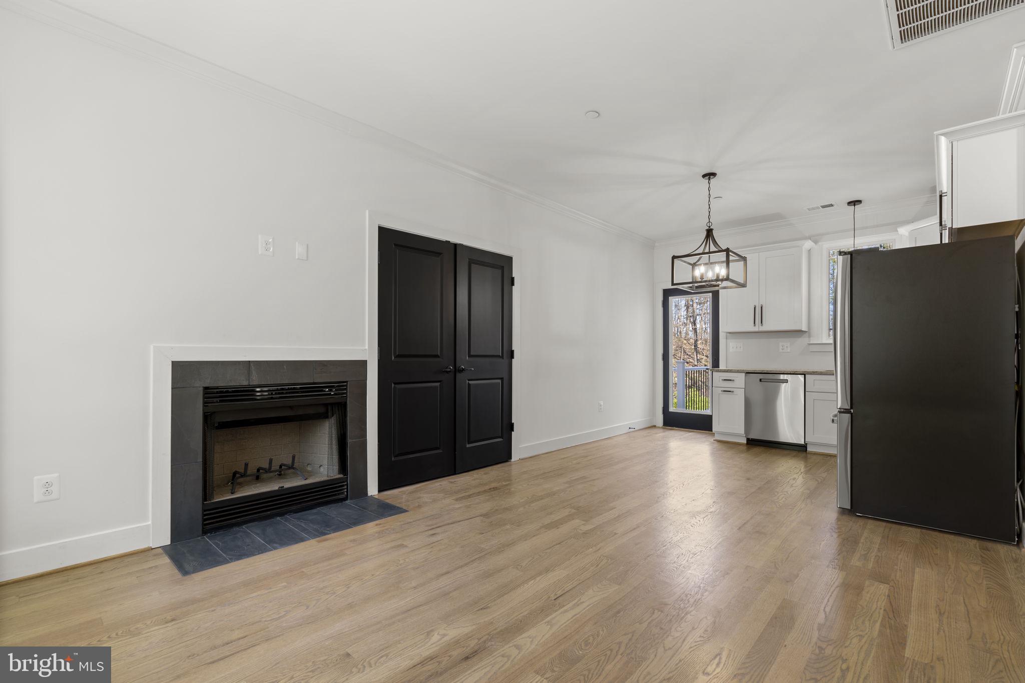 BRADDOCK HEIGHTS - Residential