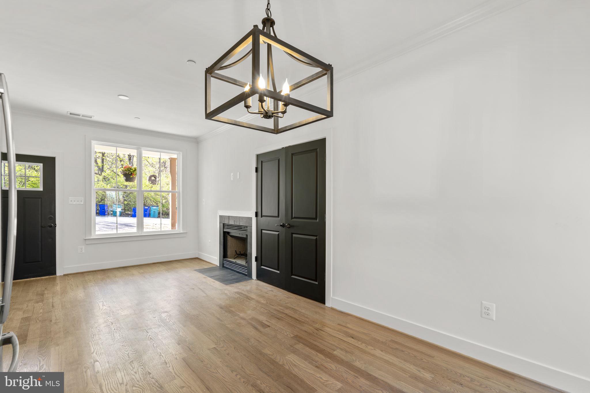 BRADDOCK HEIGHTS - Residential