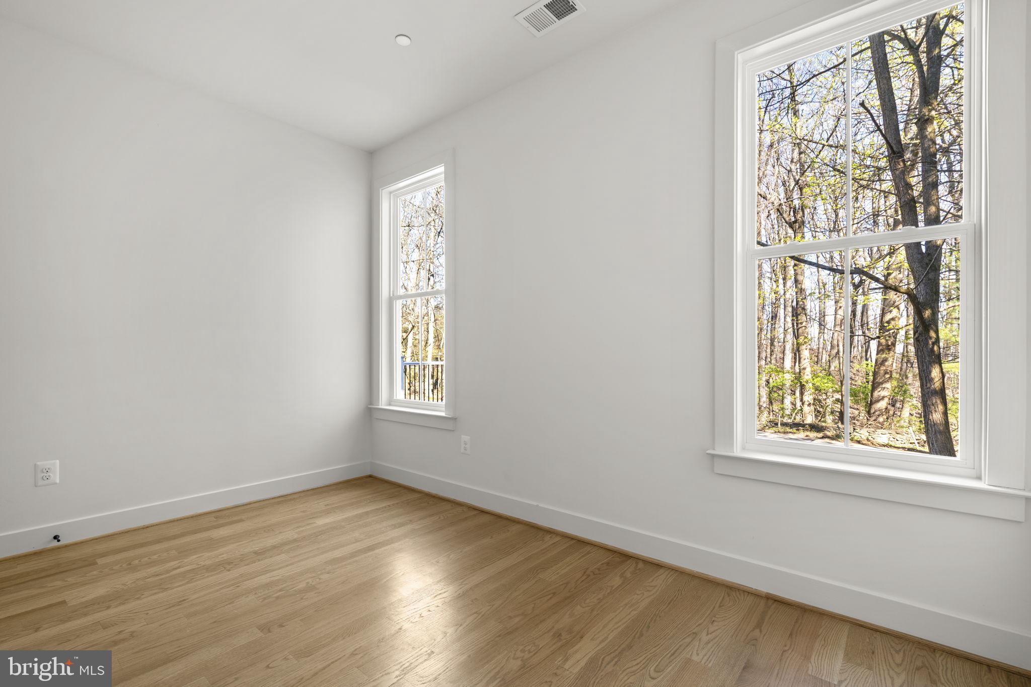 BRADDOCK HEIGHTS - Residential