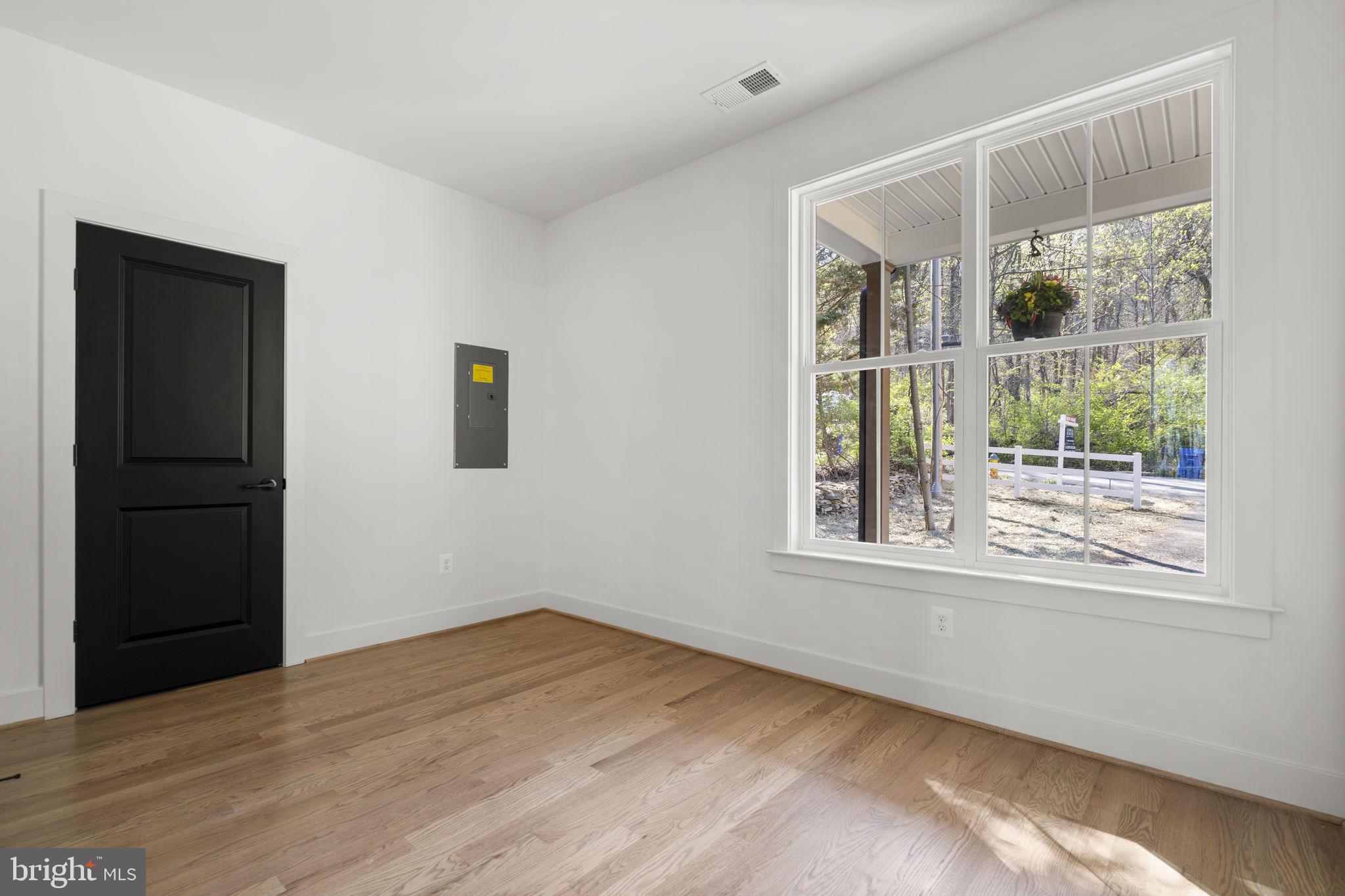 BRADDOCK HEIGHTS - Residential