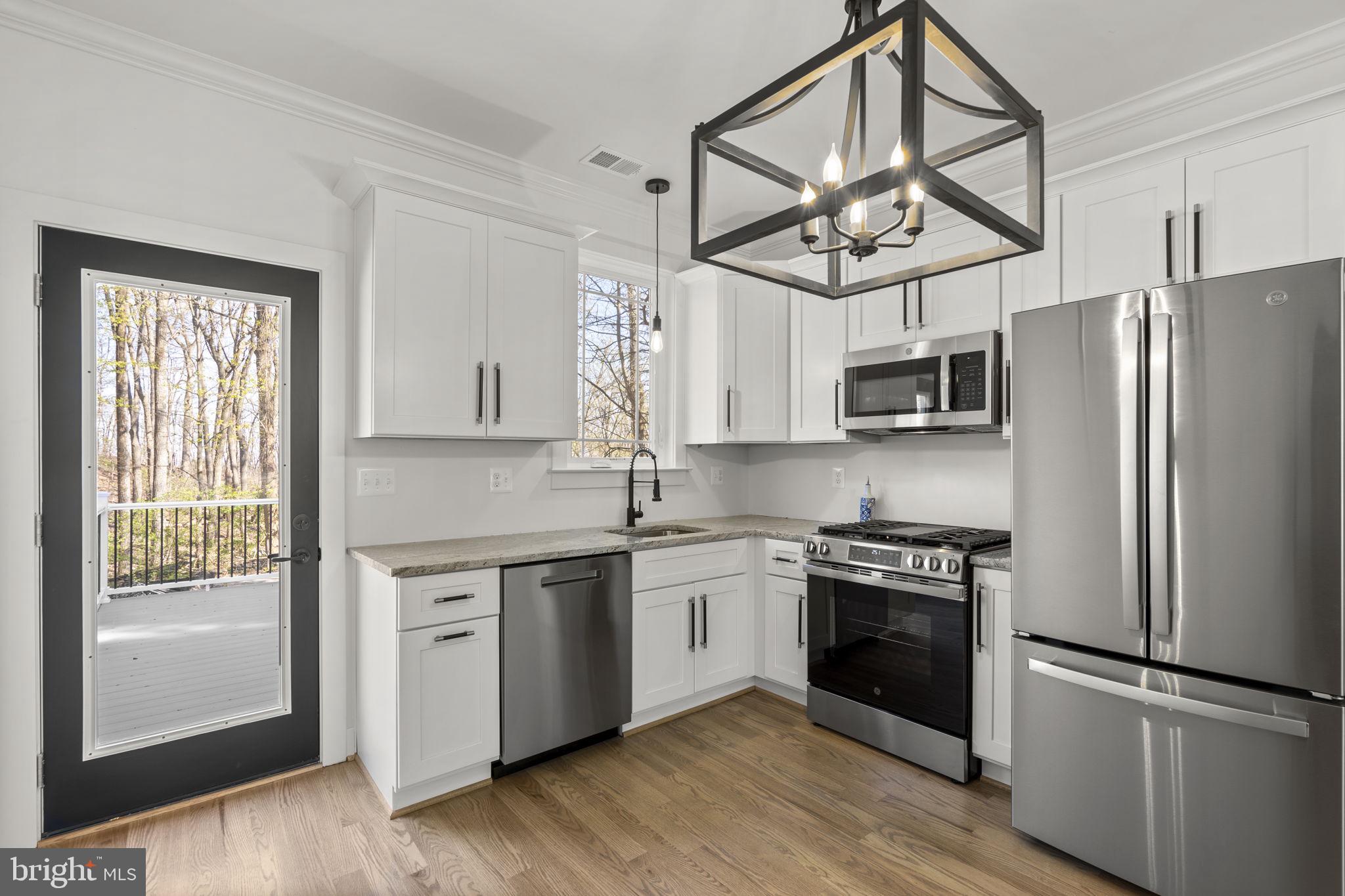 BRADDOCK HEIGHTS - Residential