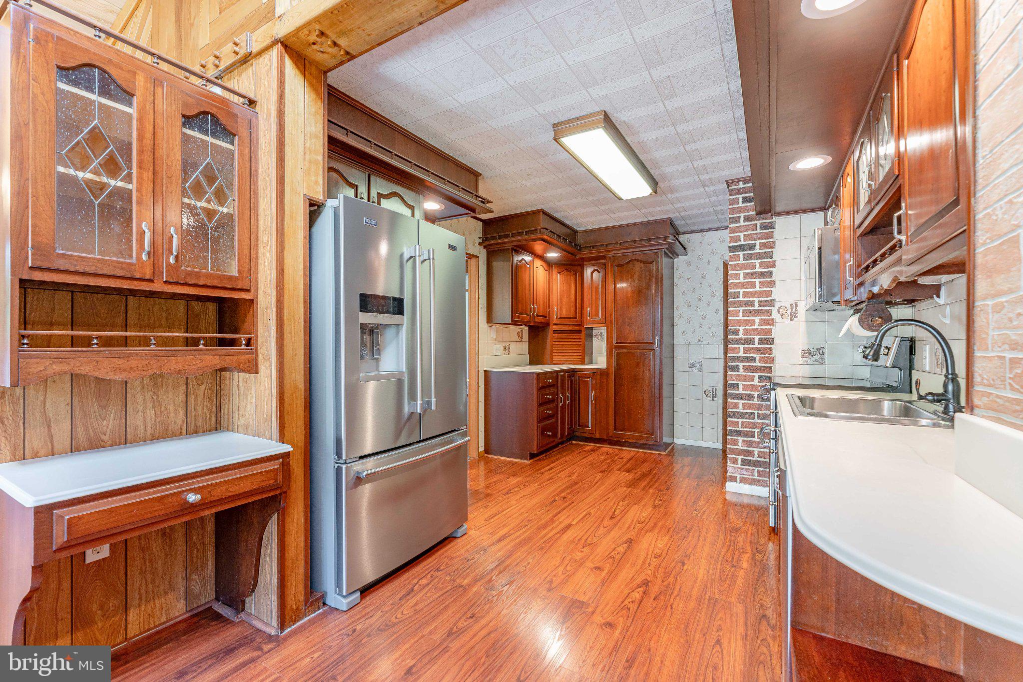 1038 PHOENIXVILLE PIKE