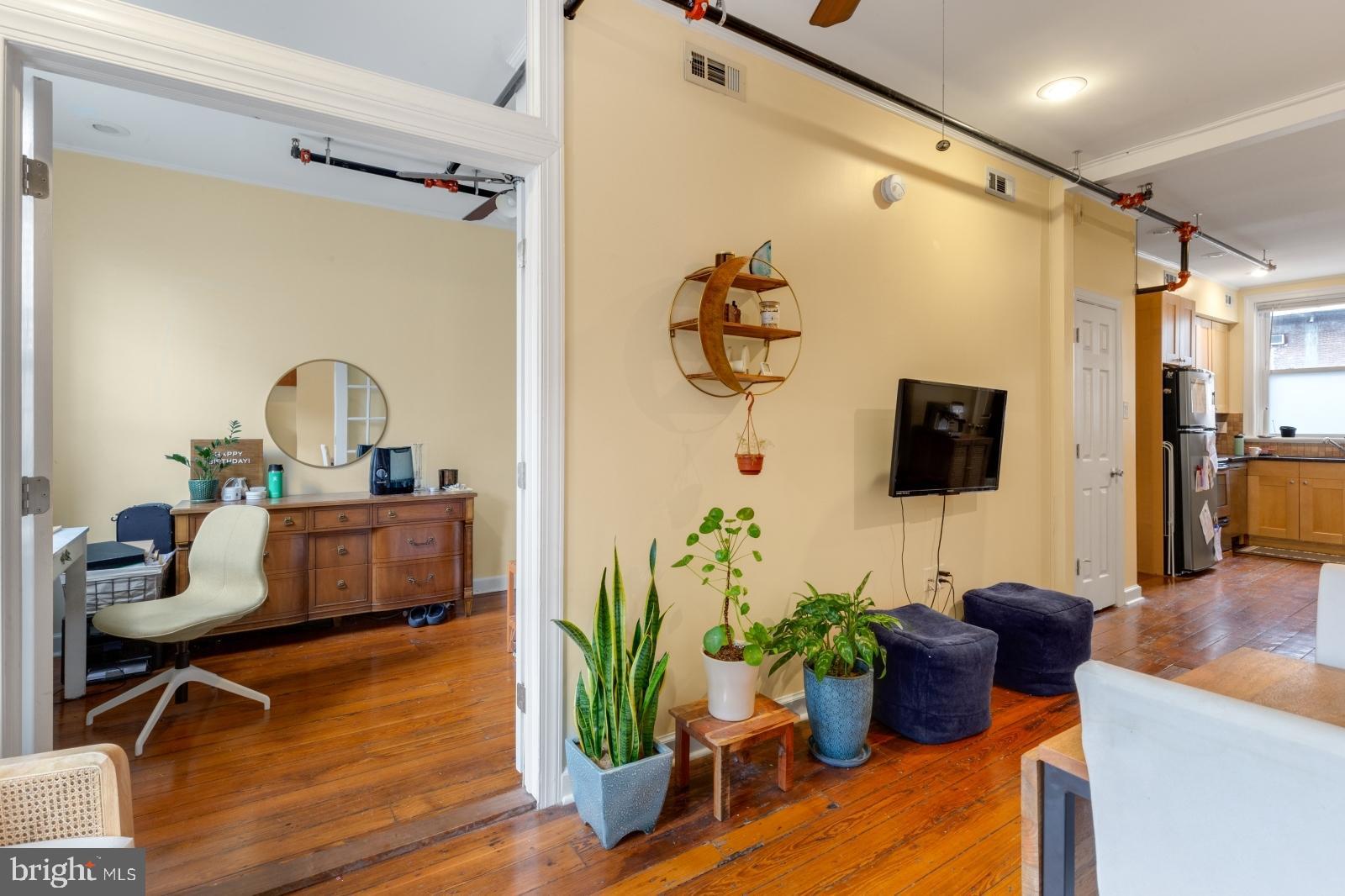 WASHINGTON SQ WEST - Residential