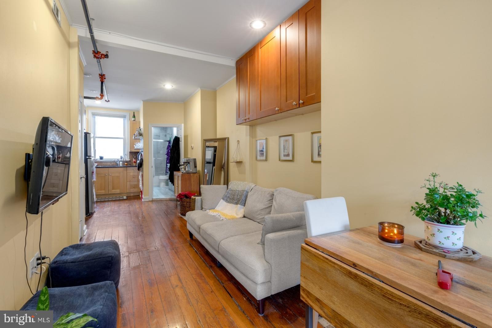 WASHINGTON SQ WEST - Residential