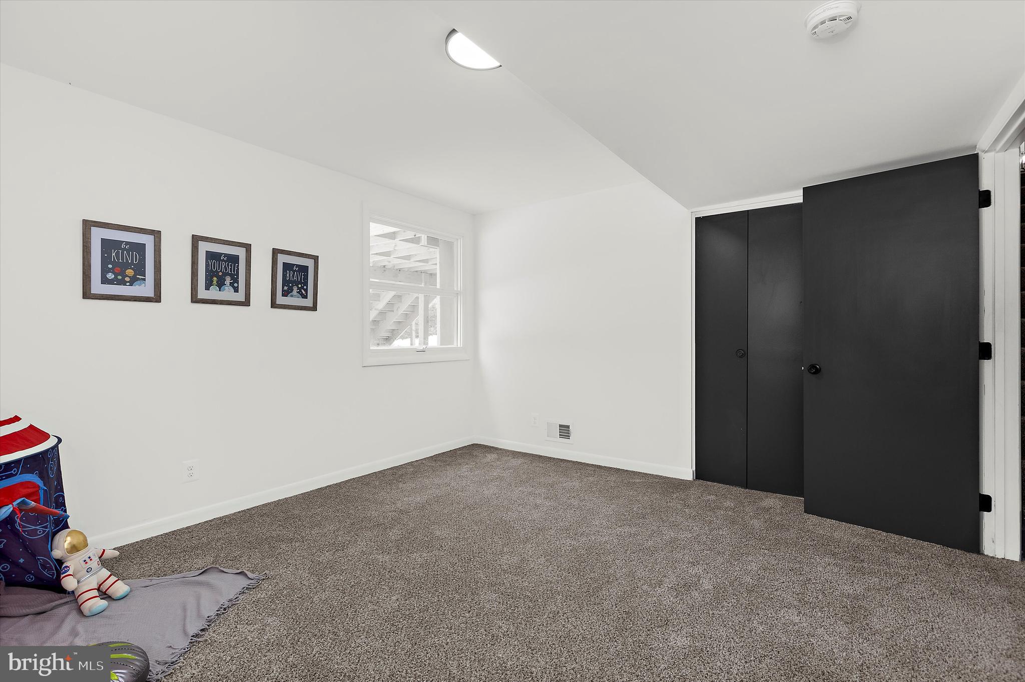 THE BIRCHES - Residential