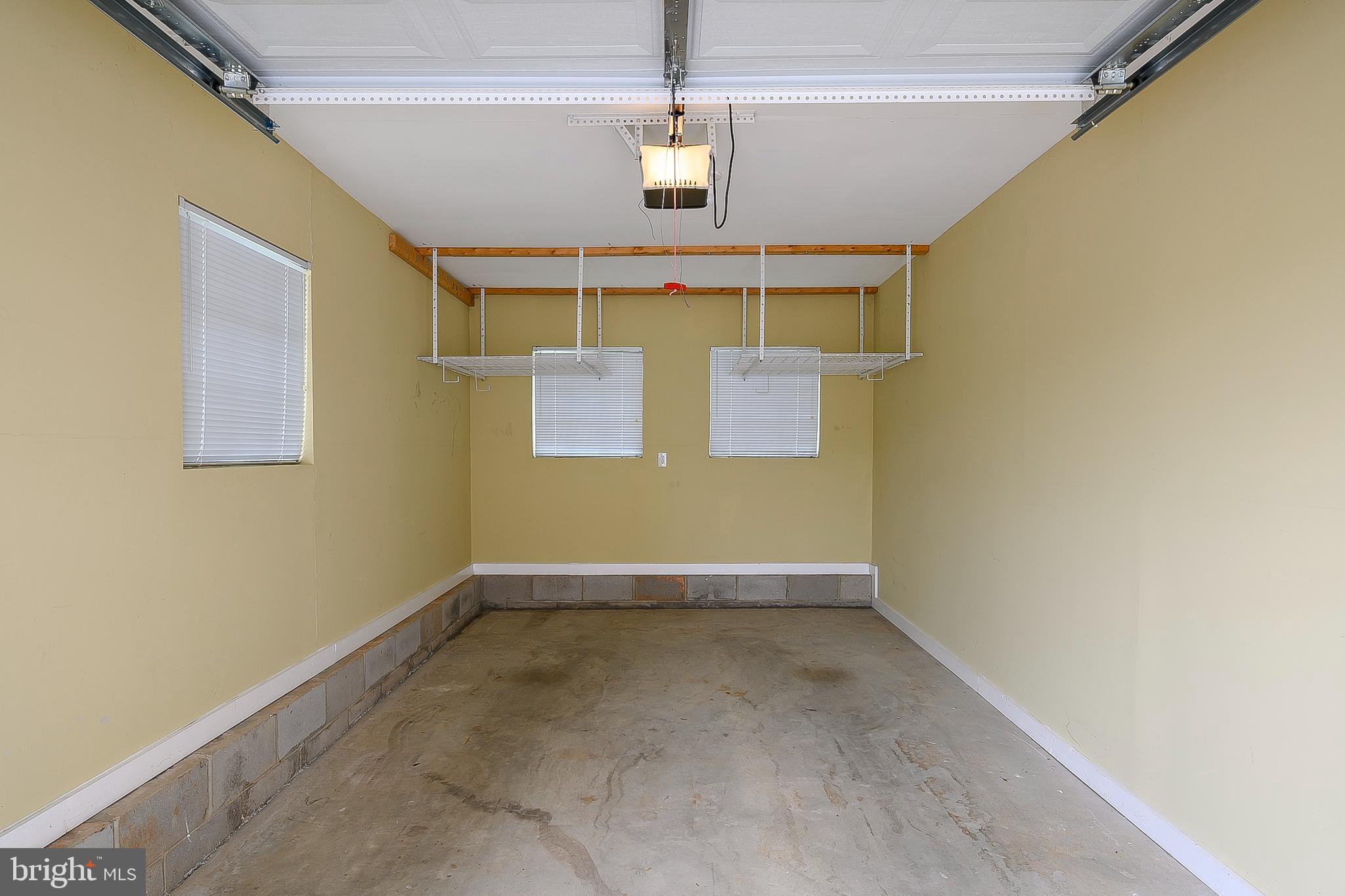 PINEY ORCHARD - Residential