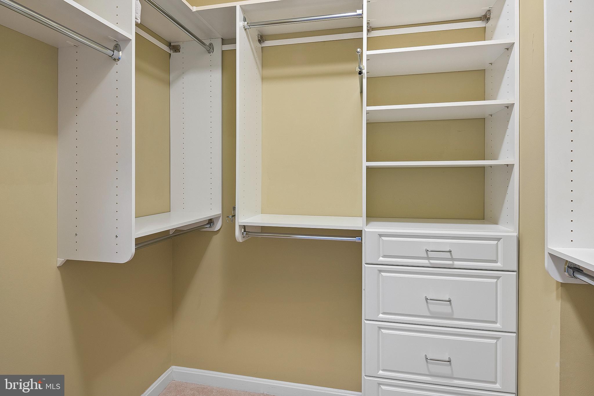 PINEY ORCHARD - Residential