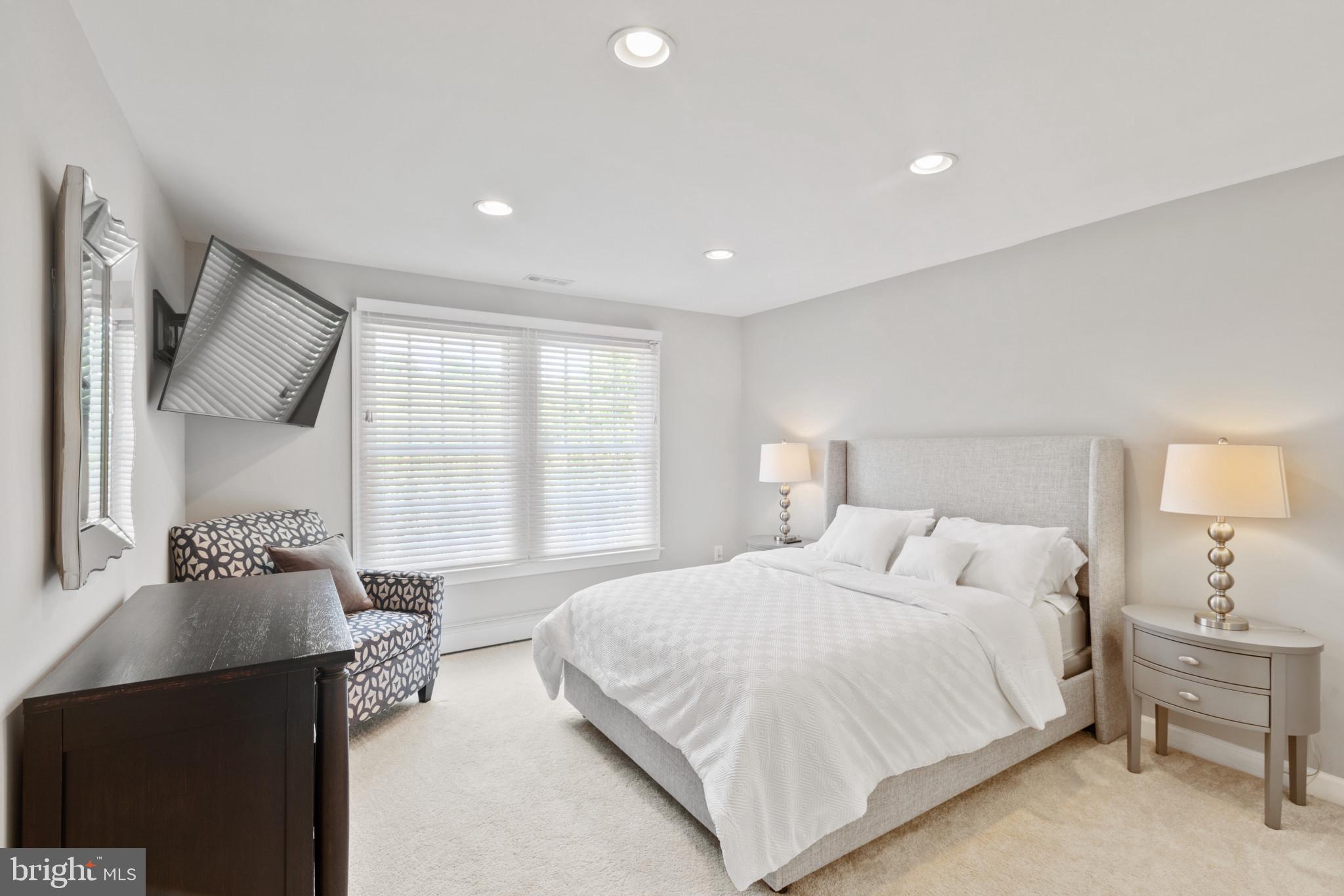 EAGLES PASSAGES - Residential