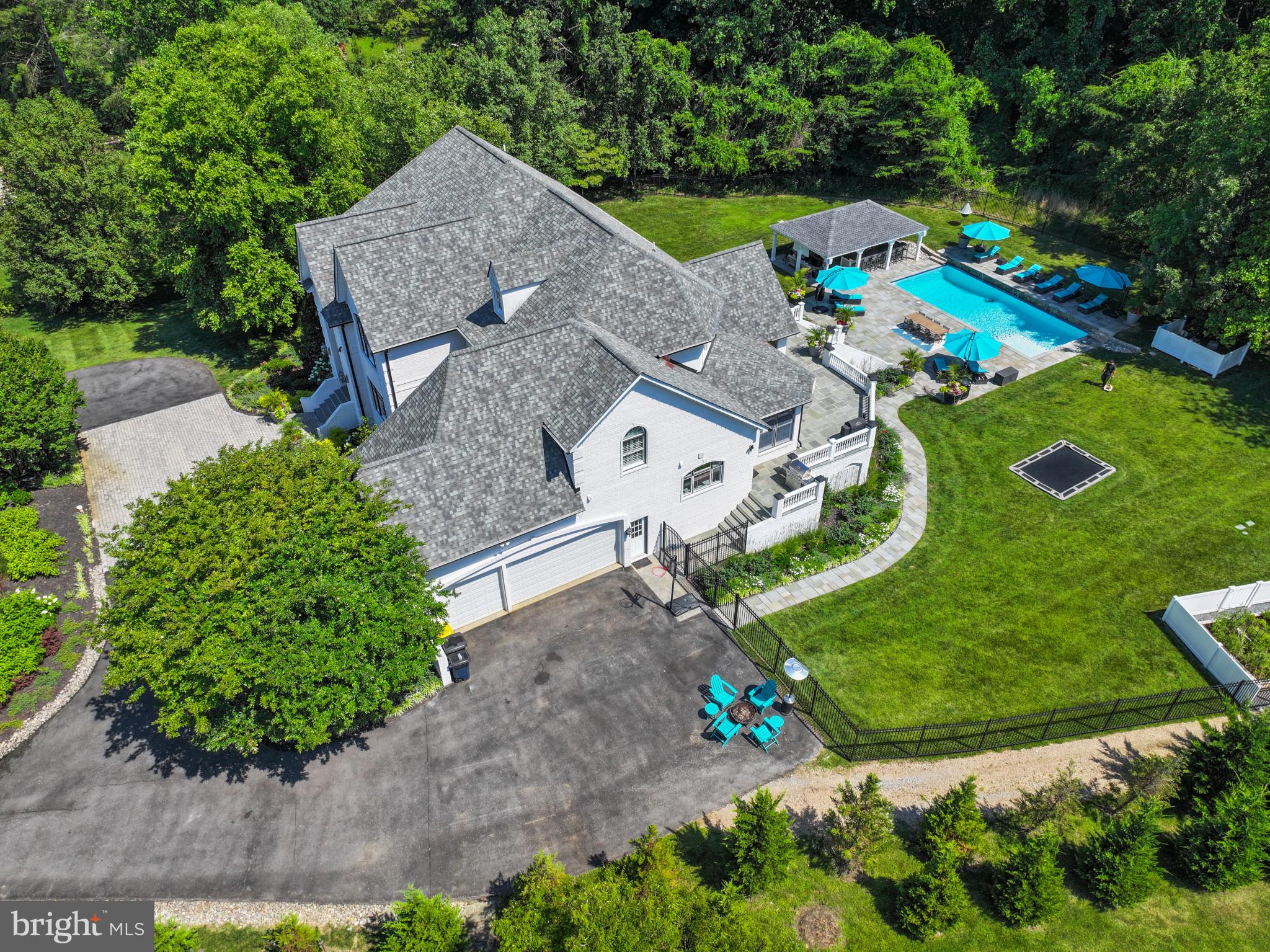 EAGLES PASSAGES - Residential