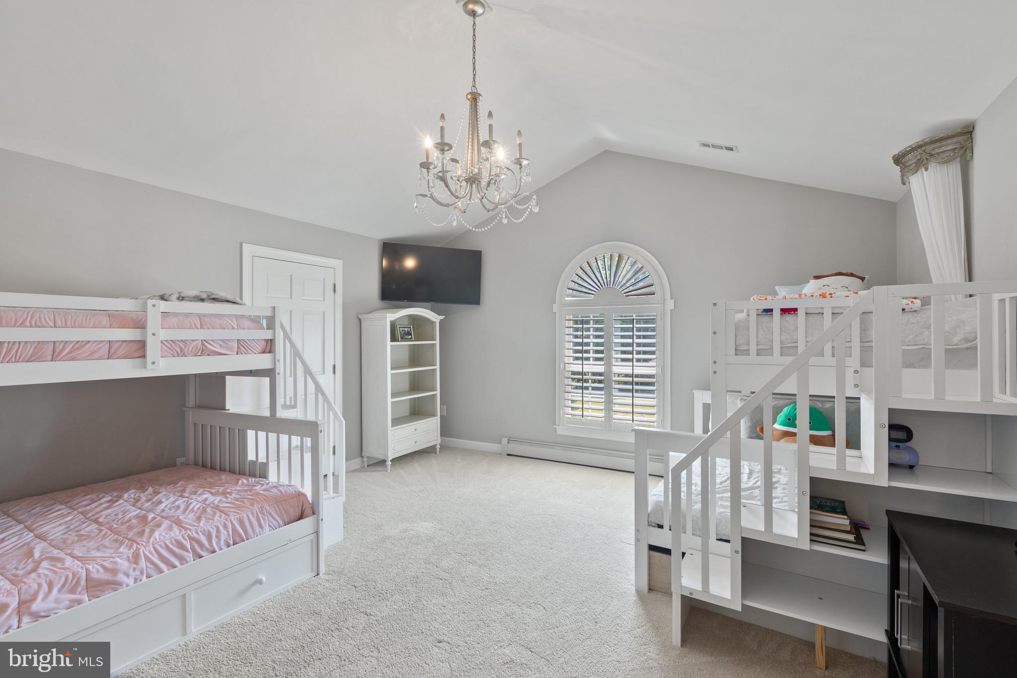 EAGLES PASSAGES - Residential