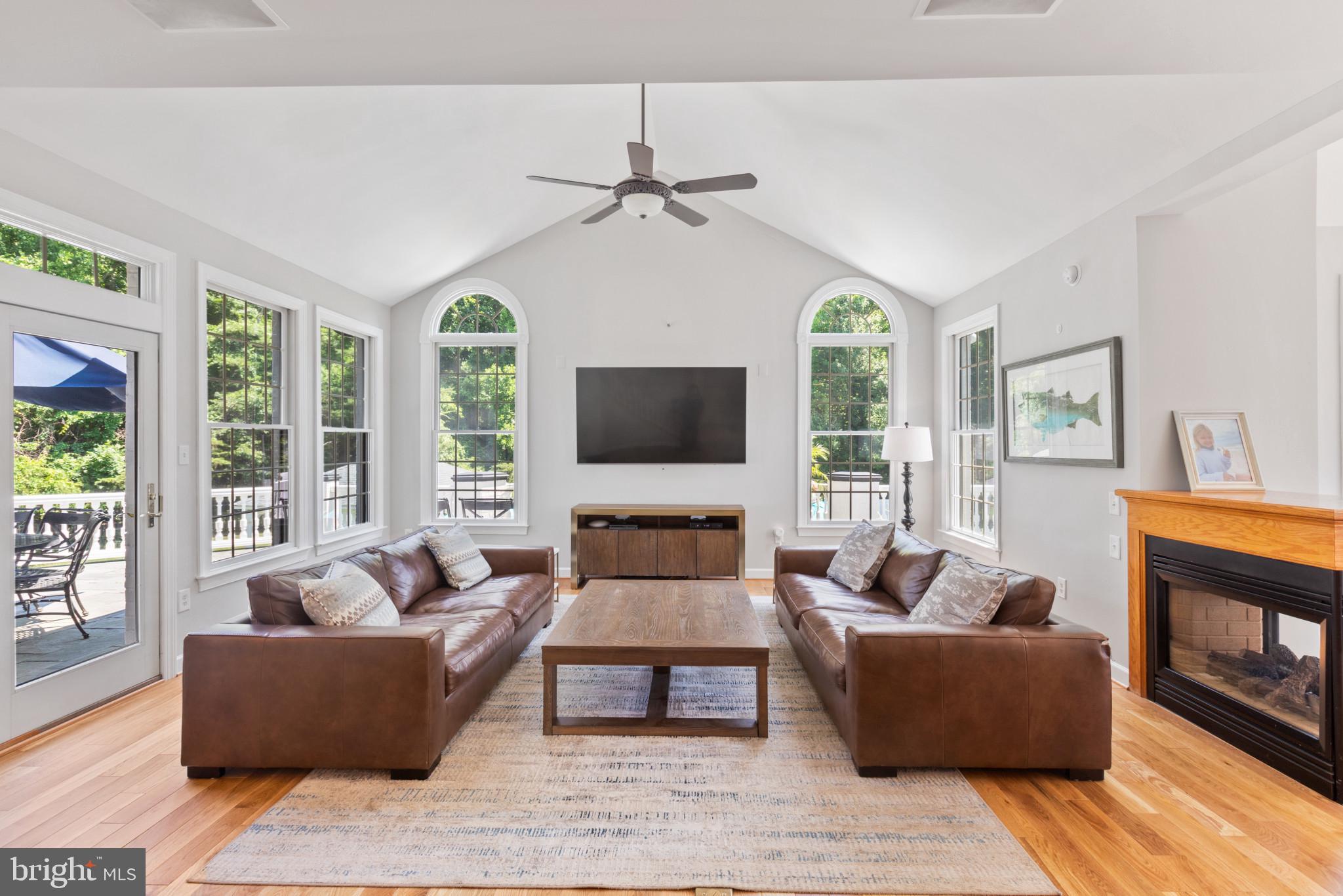 EAGLES PASSAGES - Residential