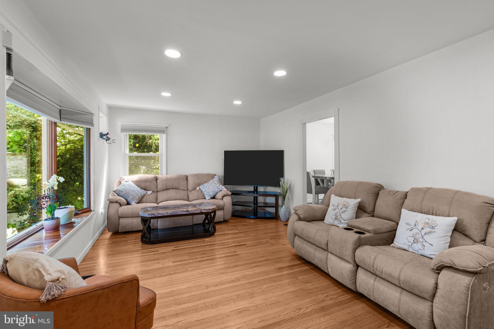 WILLOW PENN - Residential