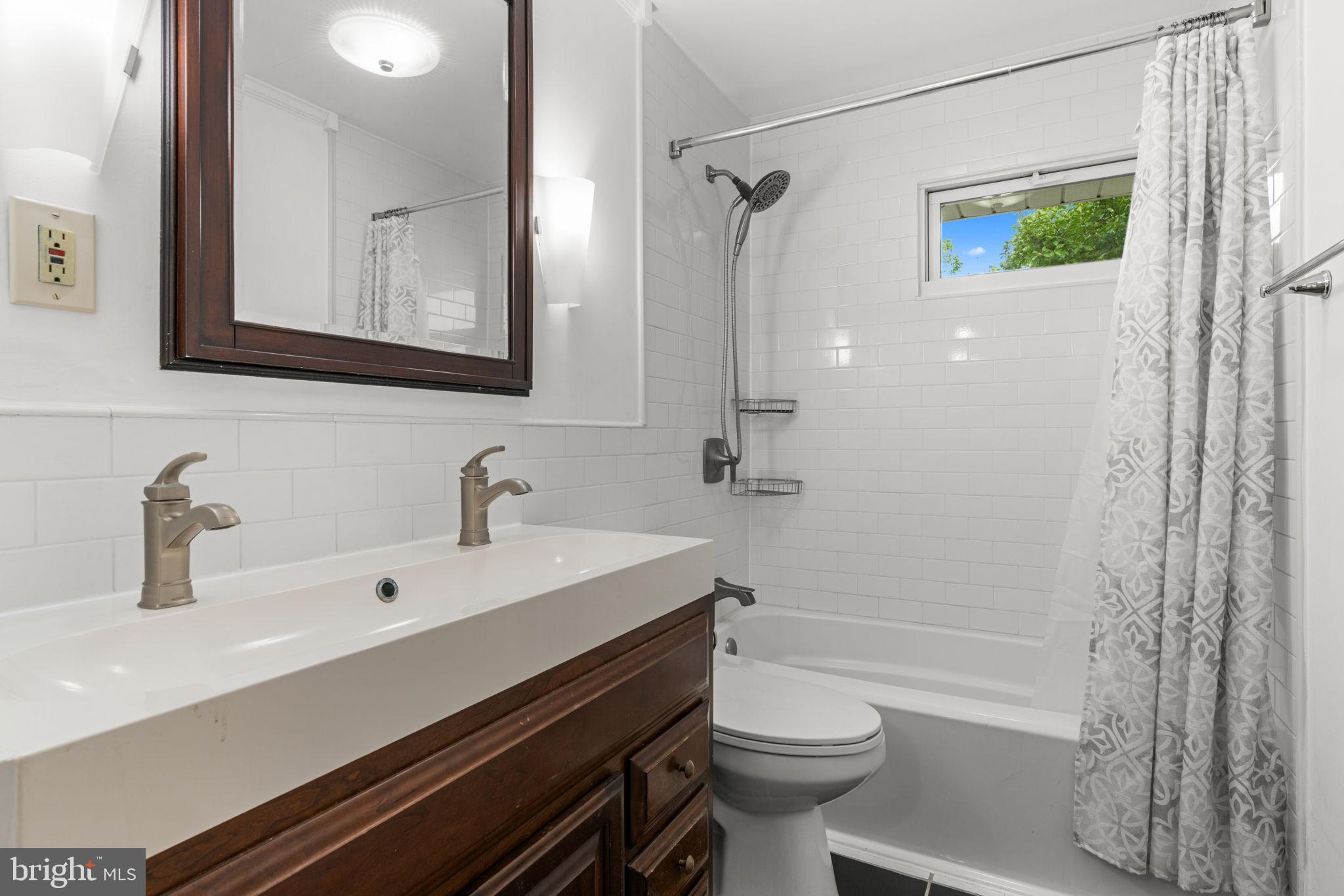 WILLOW PENN - Residential