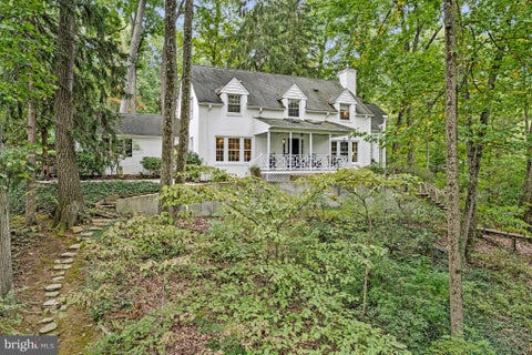 Photo of 3764 N Dumbarton Street, ARLINGTON, VA 22207 (MLS # VAAR2080402)