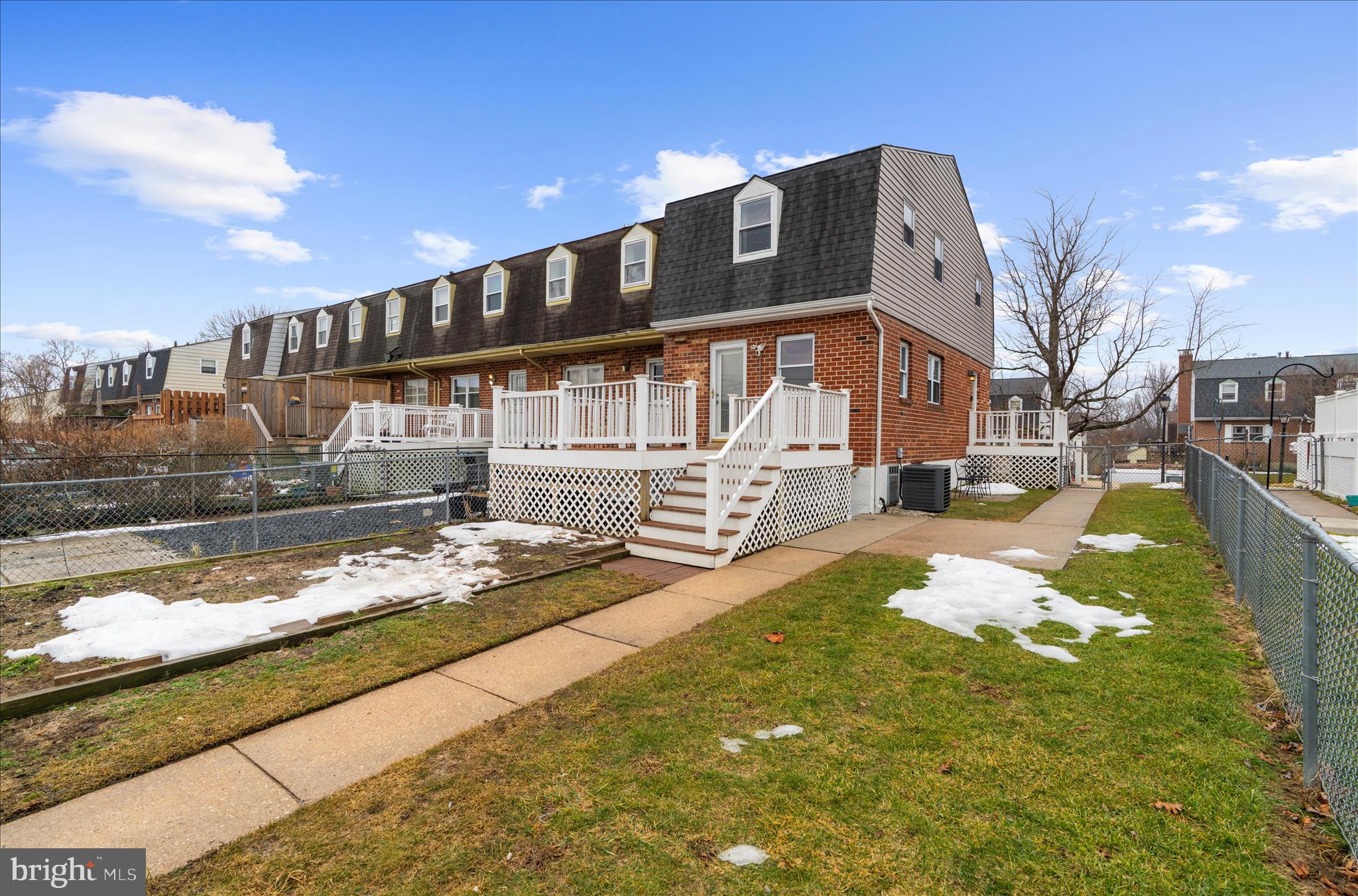 HAWTHORNE - Residential