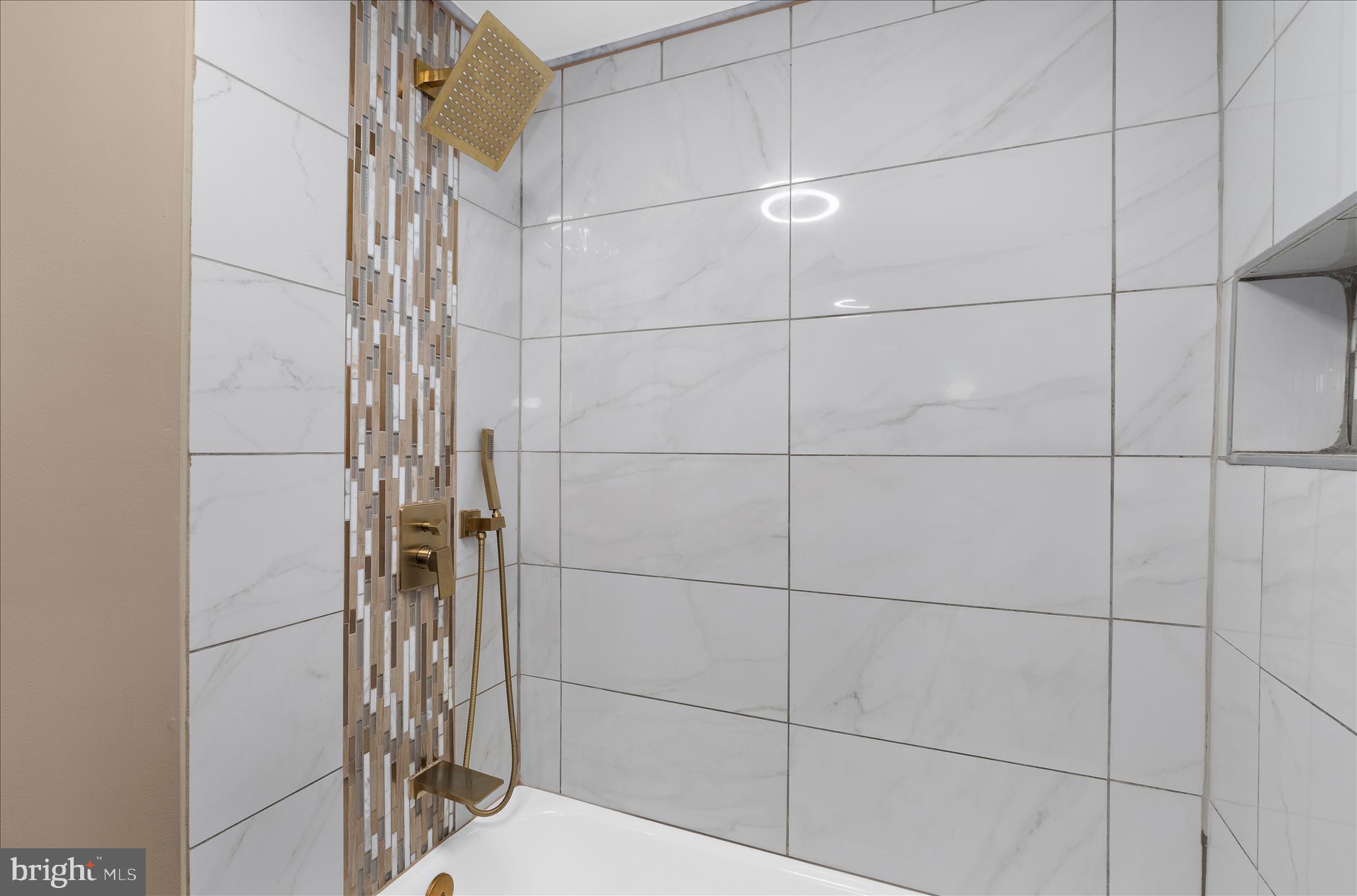 HAWTHORNE - Residential