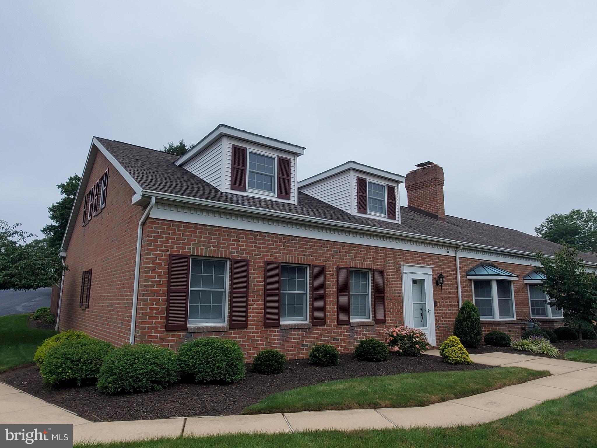 WYNTRE BROOKE - Residential